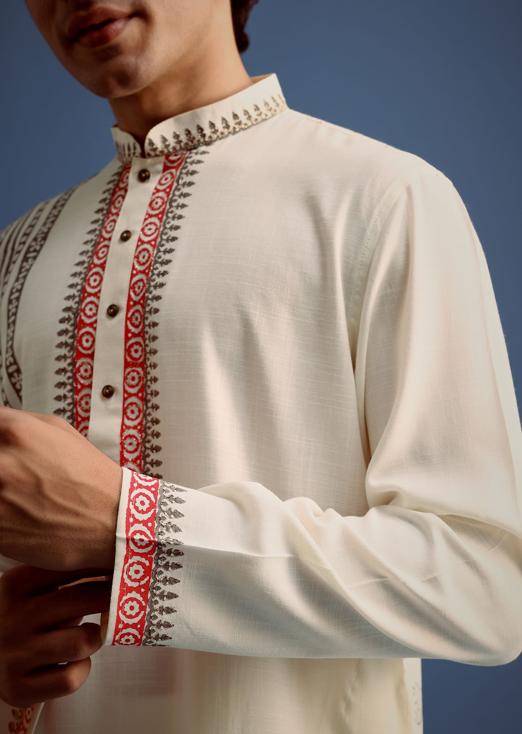 off_white_block_printed_kurta_set_with_zari_hand_embroidery-sg237022_4_53705e7d-e654-46d3-93b9-0c071d37076e.jpg