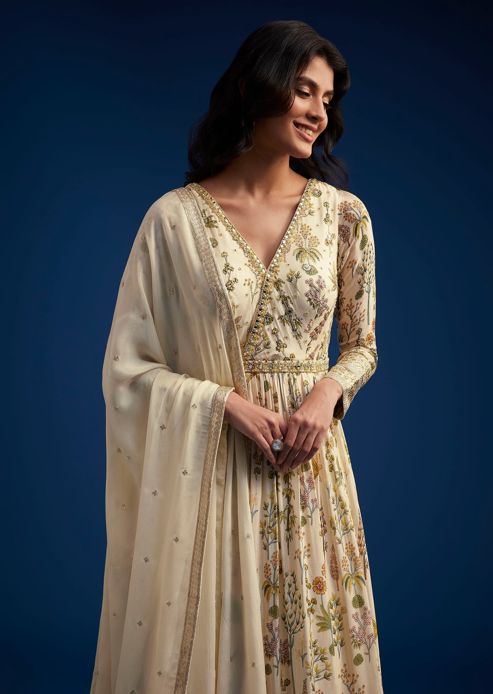 off_white_chinon_anarkali_with_dupatta-sg294770_7_00eb4797-3403-41b8-b974-3fec8ca958e2.jpg