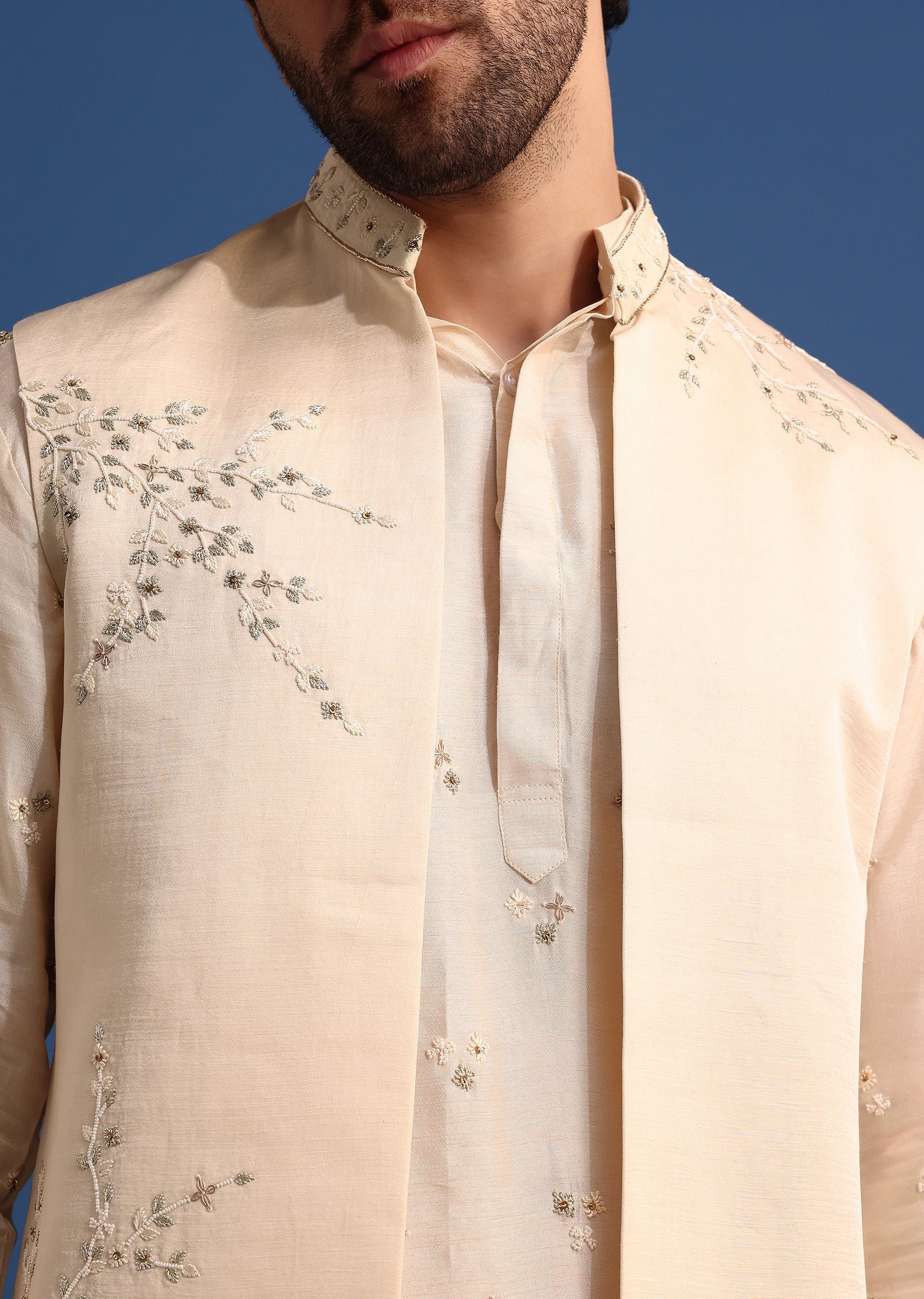off_white_embroidered_linen_kurta_jacket_set-sg253760_4_3cdcbb8a-a3a2-4ecb-97e9-4d33182b1fa0.jpg