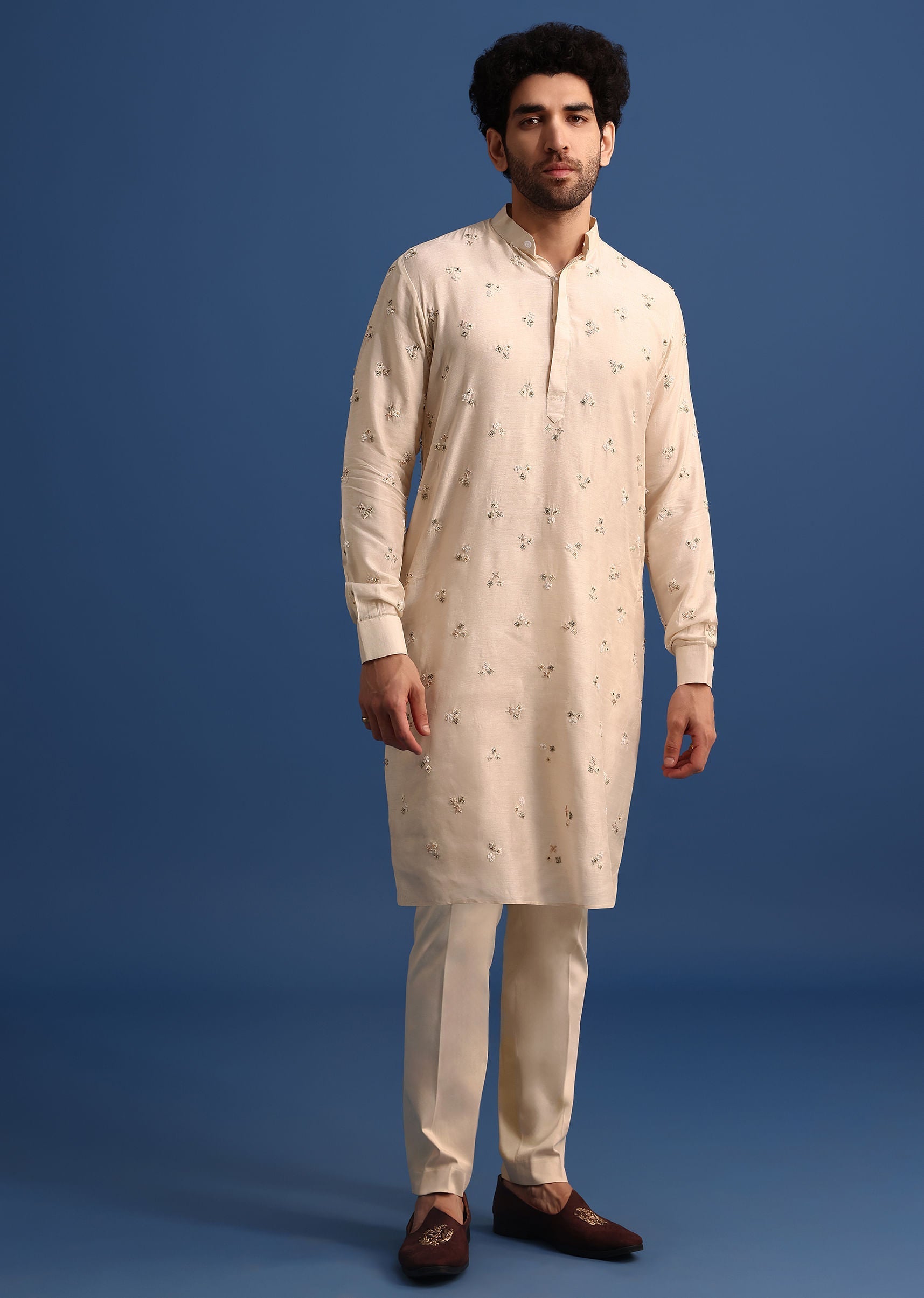 off_white_embroidered_linen_kurta_jacket_set-sg253760_9_3b175ae6-e21d-4b3a-adc6-6e56639152f3.jpg