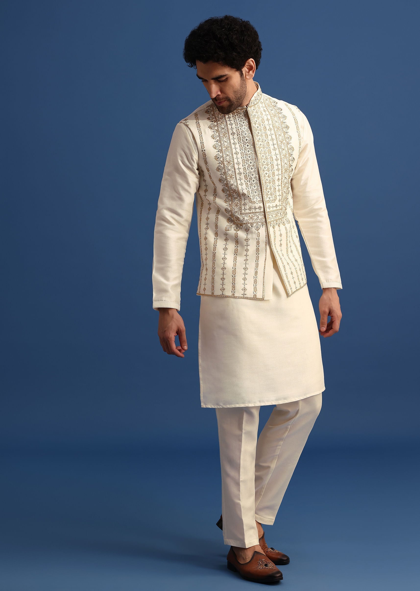 off_white_kurta_jacket_set_with_zari_work_and_mirror_embroid-sg244921_6_5a2244bf-c8d7-47e1-ac0d-b431c40e07d7.jpg