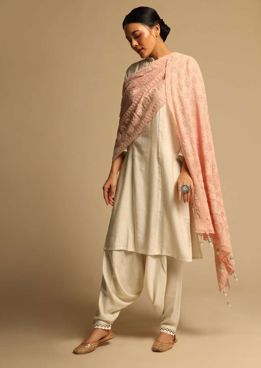 off_white_kurta_set_with_cowl_pants_online_-_kalki_fashion_2_ec63ff21-af62-4142-82bb-5444e17111d7.jpg