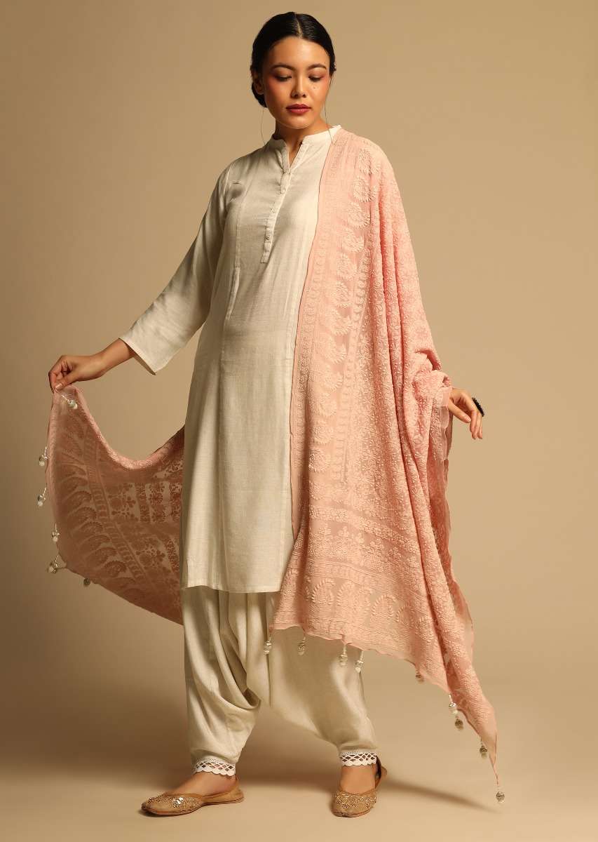 off_white_kurta_set_with_cowl_pants_online_-_kalki_fashion_4_5fe83ffc-71de-440d-b5dc-31c7c1b7111b.jpg