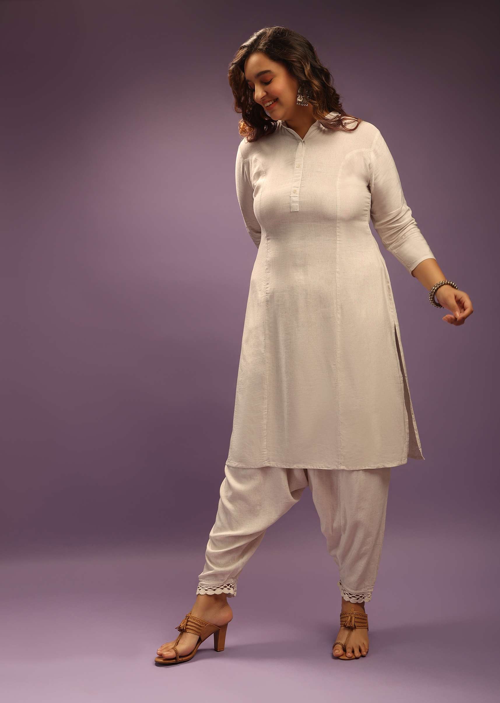 off_white_kurta_set_without_dupatta_-_sg68056_7b793246-99b4-4a75-b1a7-a98b0e355d0d.jpg