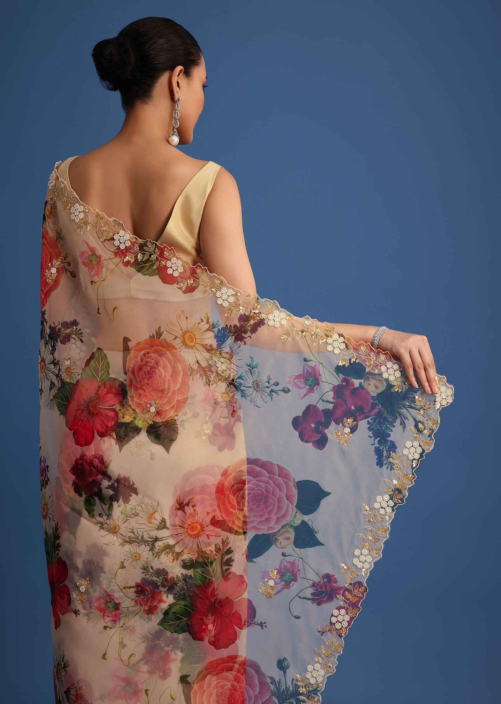 off_white_organza_floral_printed_saree_with_embroidered_border-sg191026_7_3dde680a-6a44-4662-9dd9-154aa1203e68.jpg