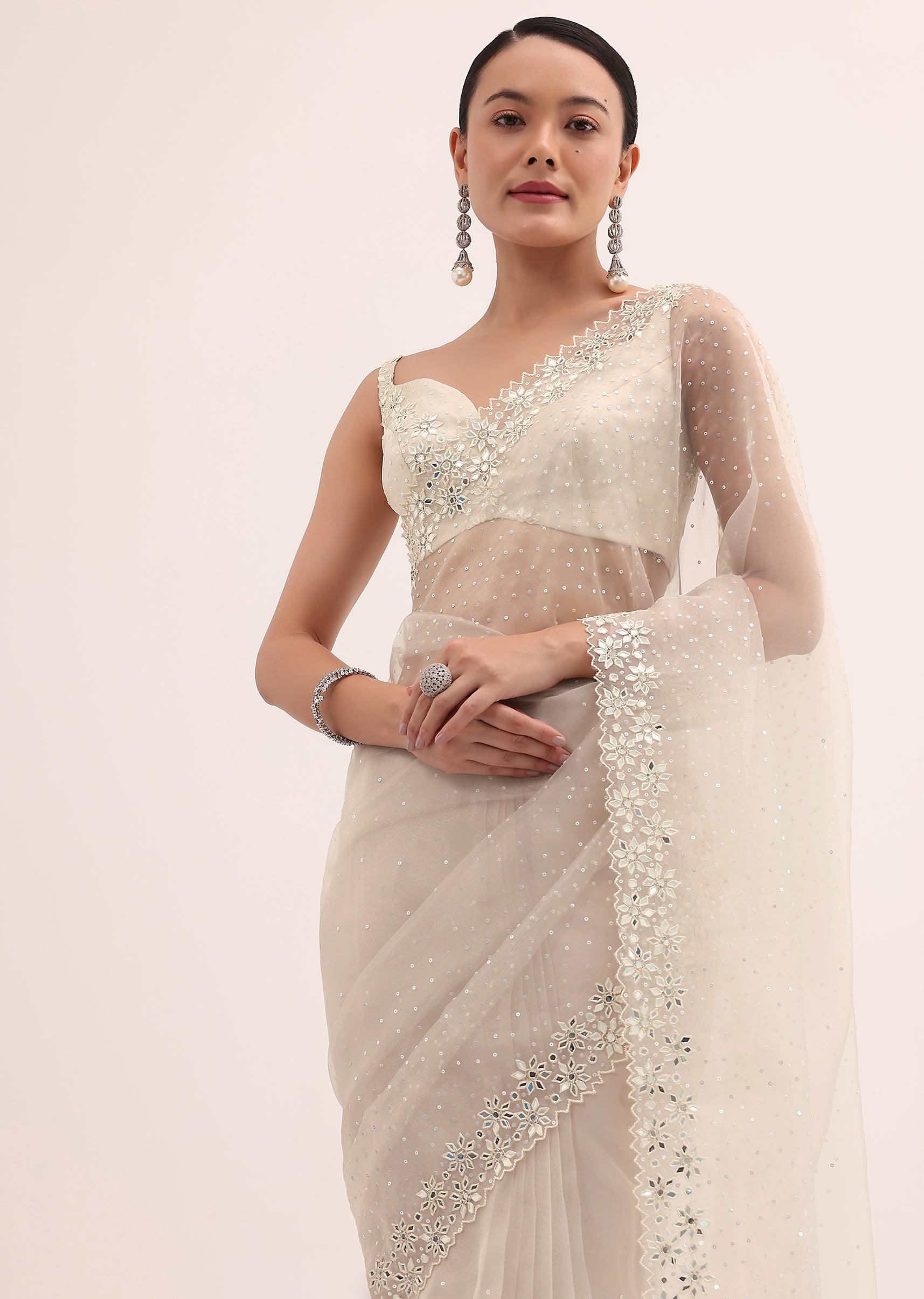 off_white_organza_saree_in_sequins_with_unstitched_blouse-sg213860_6_c2b4ecea-bdbd-43dc-b8ea-68e9e00989cf.jpg