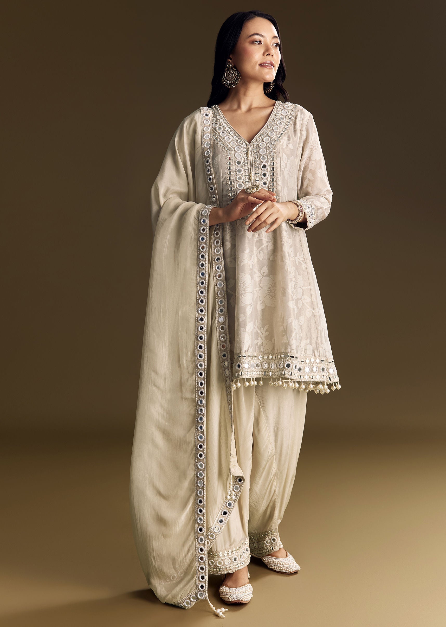 off_white_patiala_suit_with_mirror_work_kurta-sg325769-3_6_9c6e0035-454f-4a32-905a-6b855d5ea827.jpg