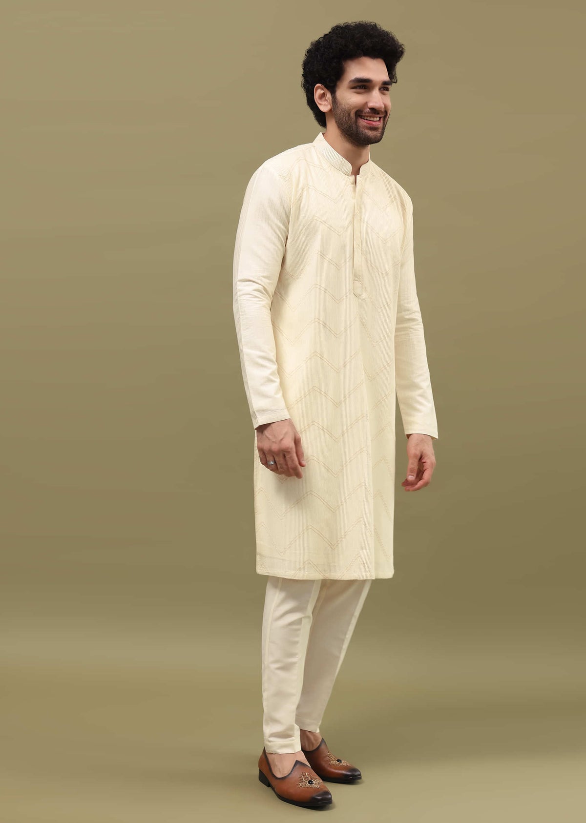 off_white_self_work_silk_kurta_set_for_men-sg215088_7_50d739fe-47f9-4d5f-8ffb-c21b46e495da.jpg