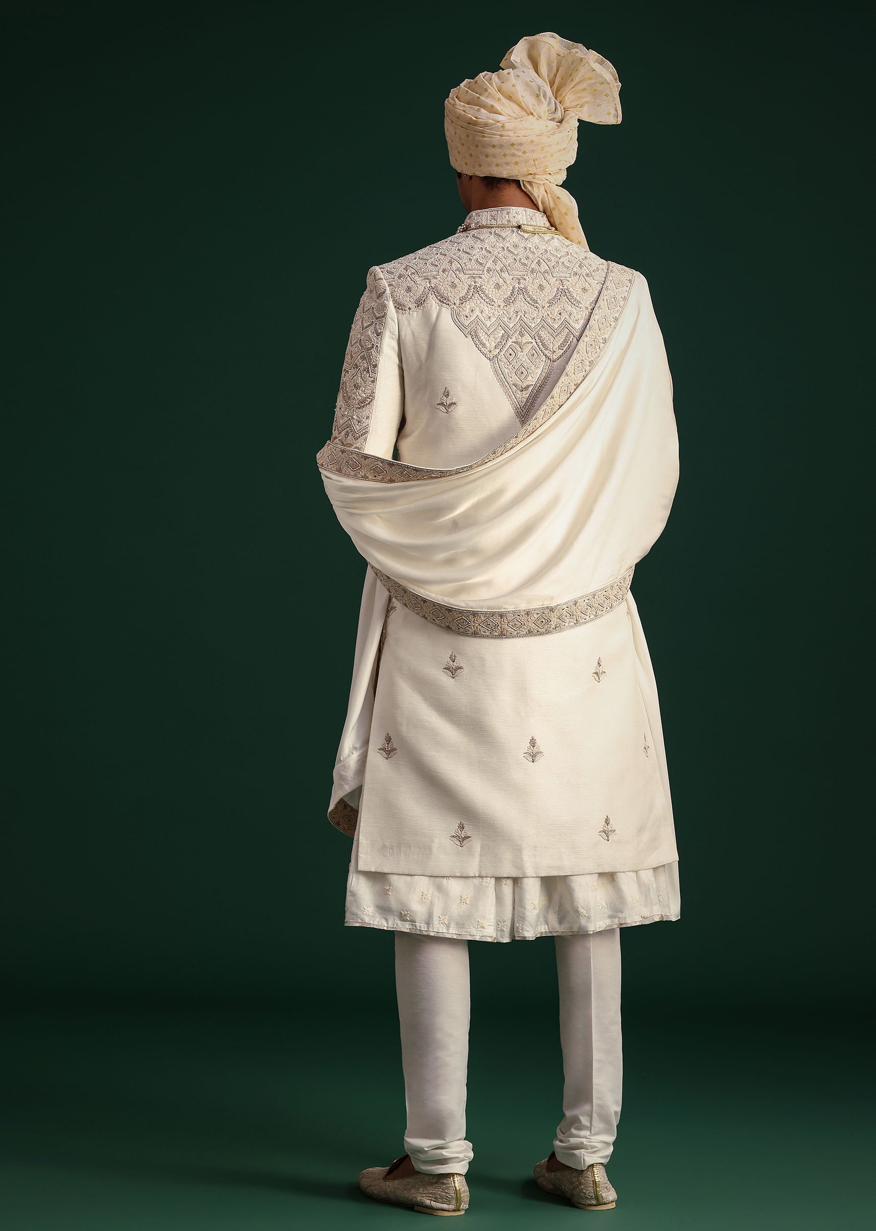 off_white_silk_threadwork_sherwani_suit_with_dupatta_and_mal-sg258994_3_f4beb00b-0d47-455f-8aa9-d3acfa33db5c.jpg