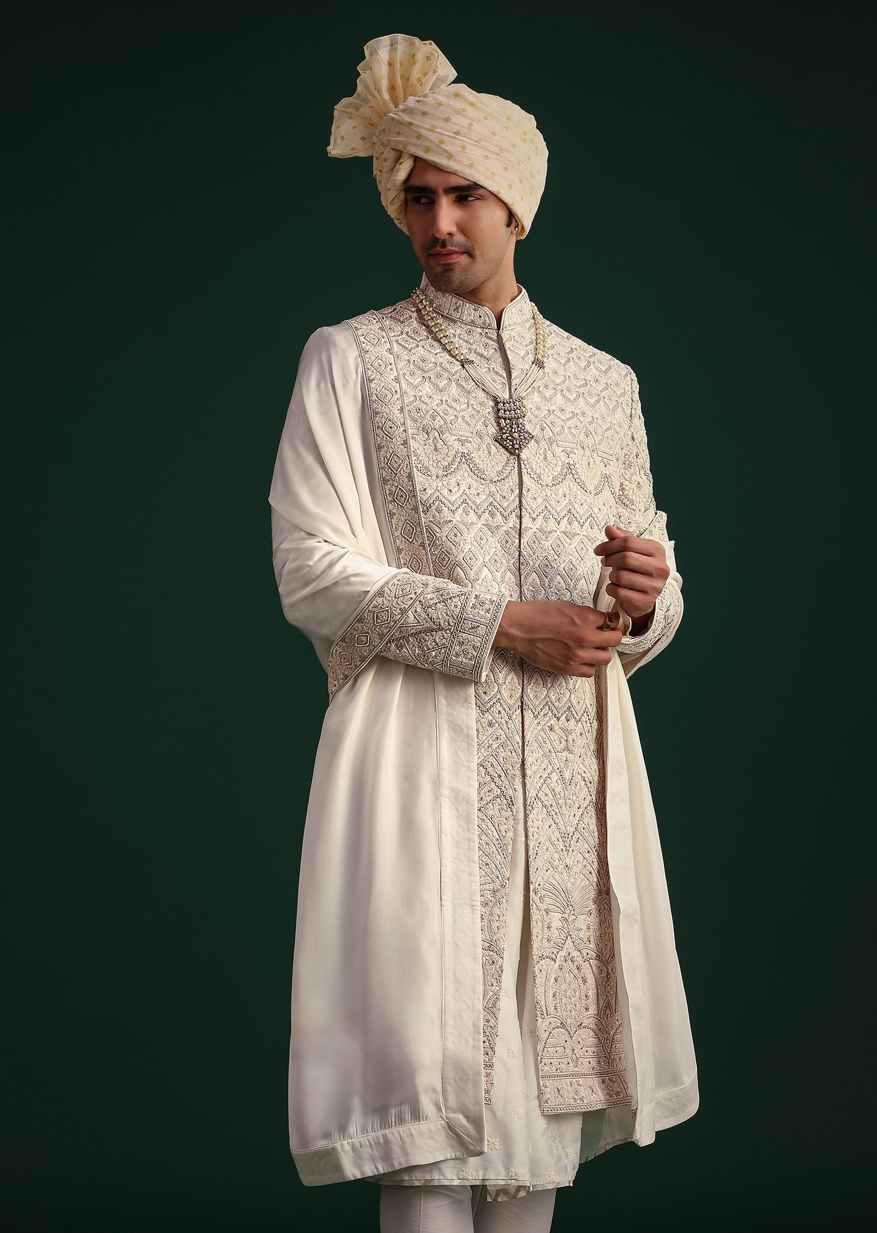 off_white_silk_threadwork_sherwani_suit_with_dupatta_and_mal-sg258994_5_ff4fccb3-86c6-481f-972f-a797e1128b47.jpg