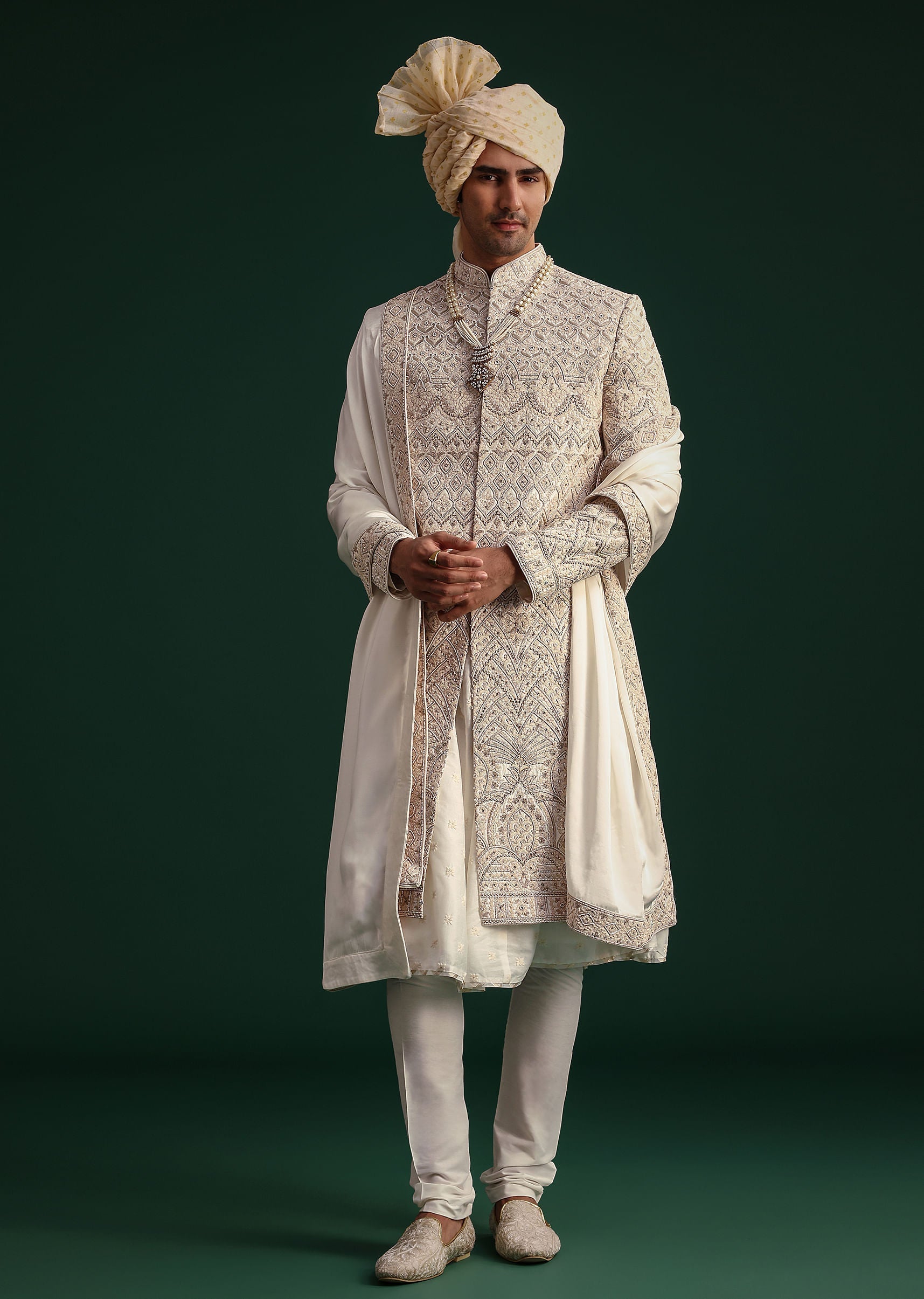 off_white_silk_threadwork_sherwani_suit_with_dupatta_and_mal-sg258994_6_9ff8c794-2ffd-4cde-ab0f-ced1b2119003.jpg