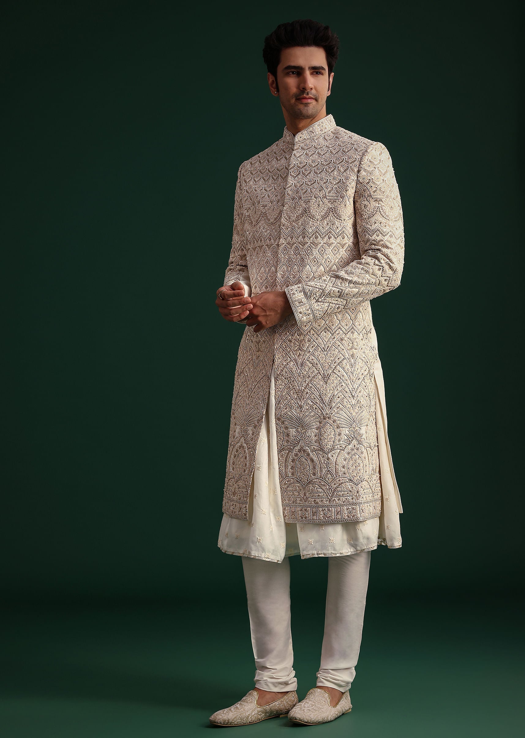 off_white_silk_threadwork_sherwani_suit_with_dupatta_and_mal-sg258994_9_50bf6a40-8140-4490-9d96-1fa97ec65bf0.jpg