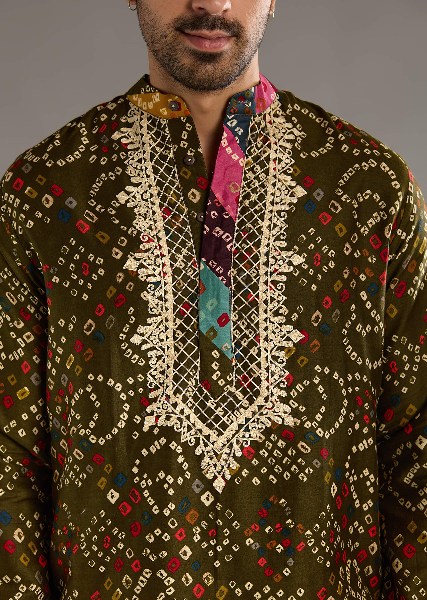 olive-cotton-silk-kurta-set-for-men-with-hand-dyed-bandhani-print-sg359284-2.jpg