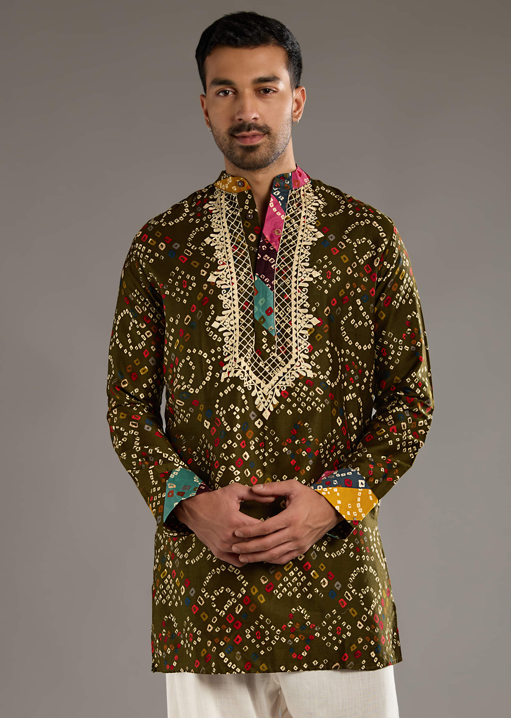 olive-cotton-silk-kurta-set-for-men-with-hand-dyed-bandhani-print-sg359284-4.jpg