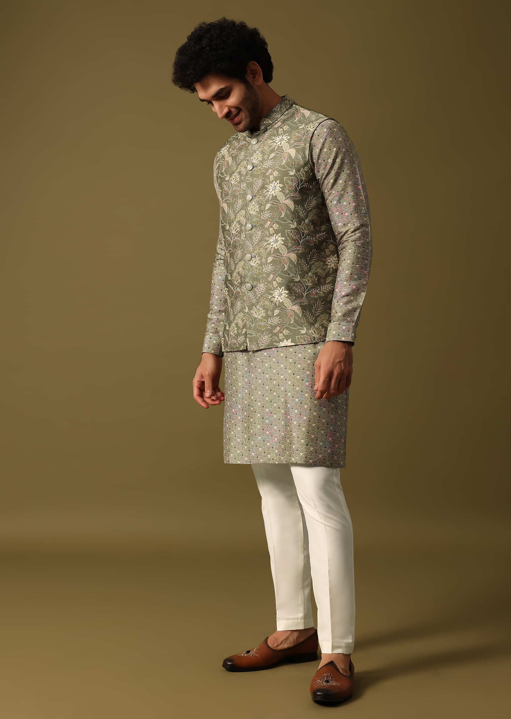 olive_green_embroidered_kurta_jacket_set_for_men-sg228182_6_76099cca-323b-446d-9fde-9c0793508195.jpg