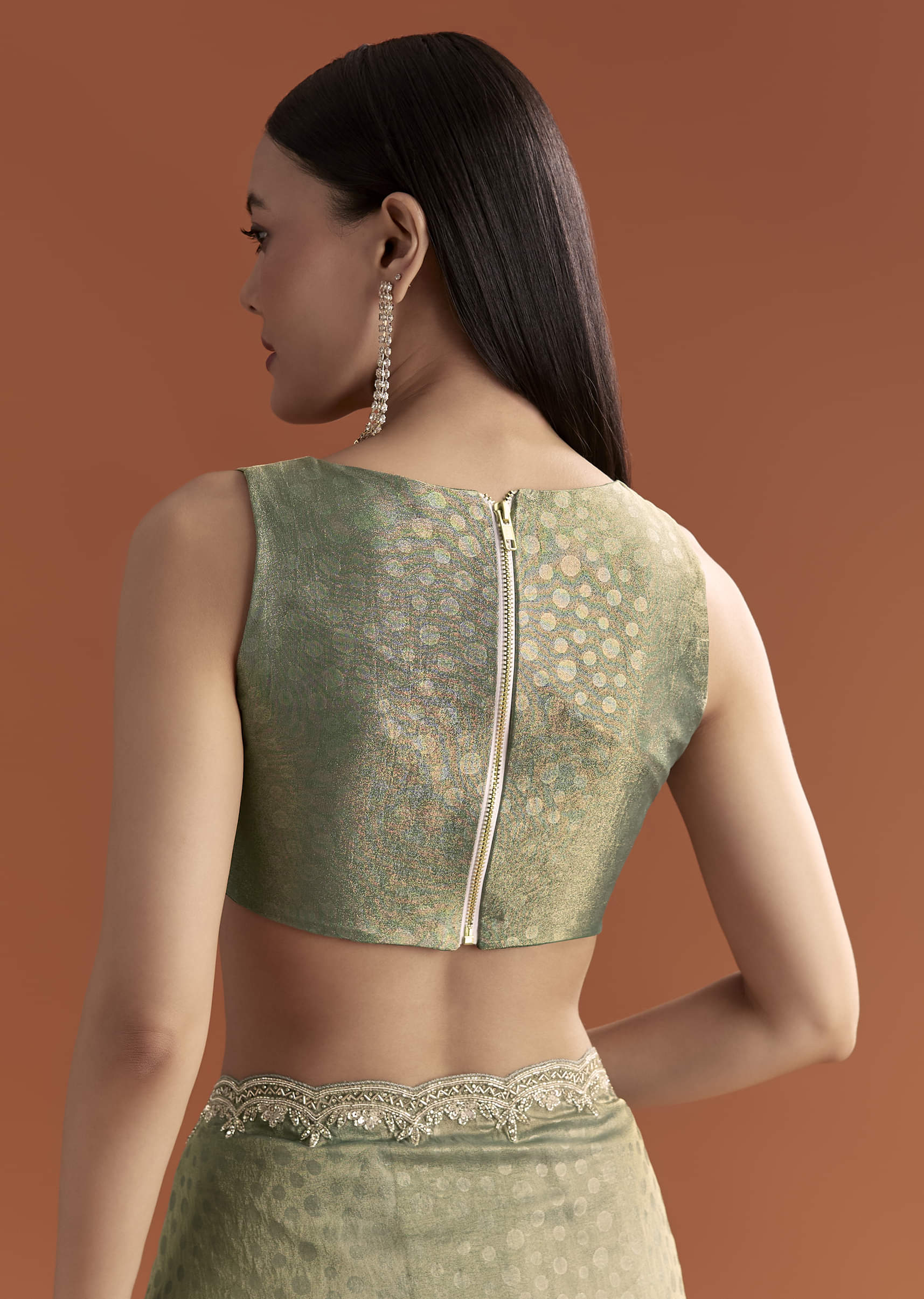 olive_green_jacquard_saree_with_stone_and_sequin-sg317869-9_2.jpg