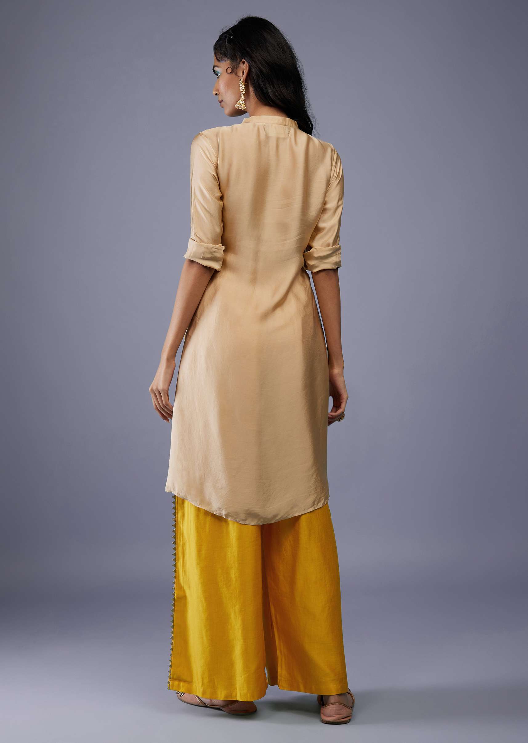ombre_shaded_beige_and_golden_yellow_gajji_silk_bandhani-sg116109_8_c45ceab6-4119-4dc4-a147-814cc1d68f22.jpg
