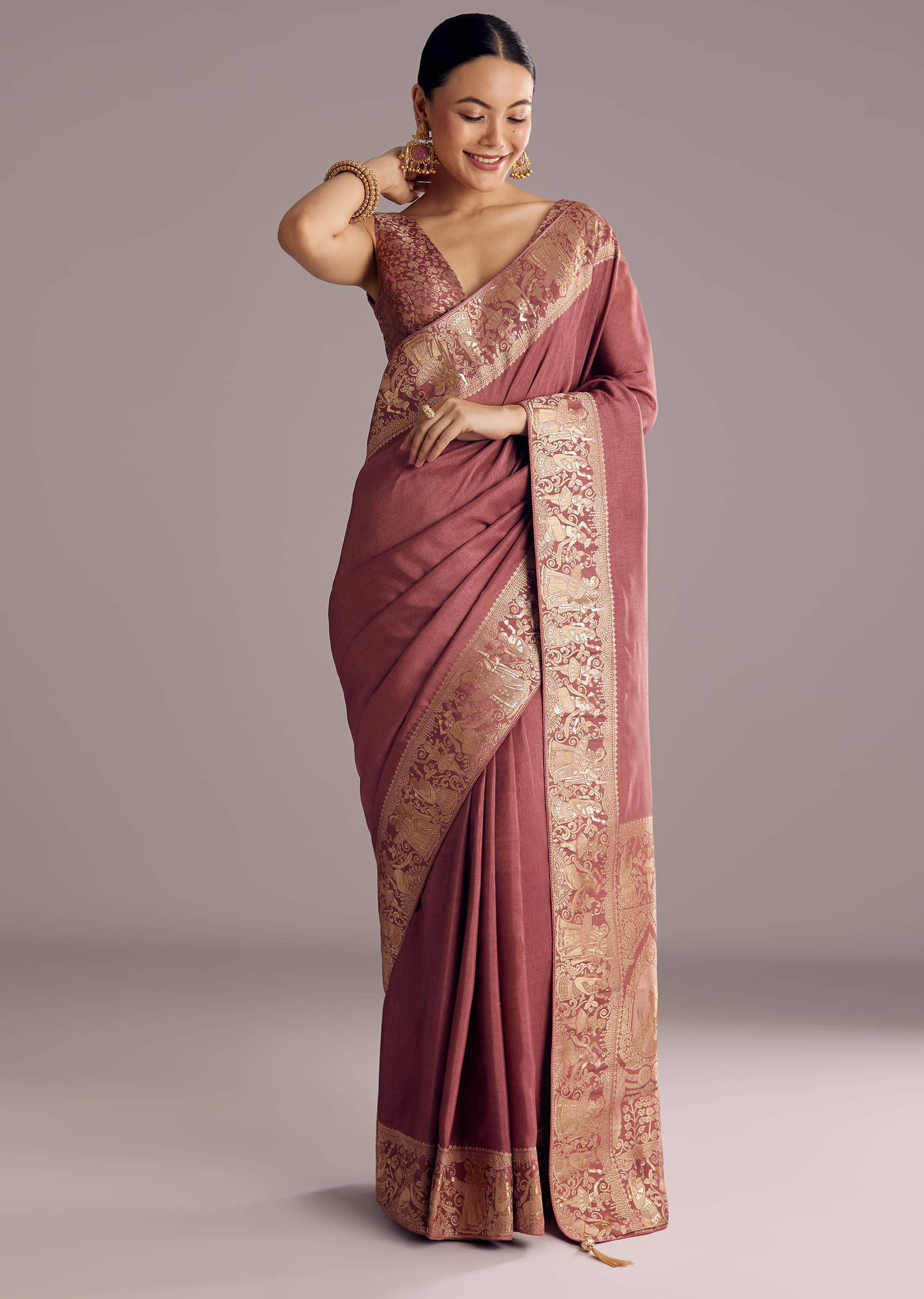 onion-pink-dola-silk-saree-with-zari-motifs-pallu-sg311860-3_d8b255ff-4db1-404f-8d29-d565dbb660a3.jpg
