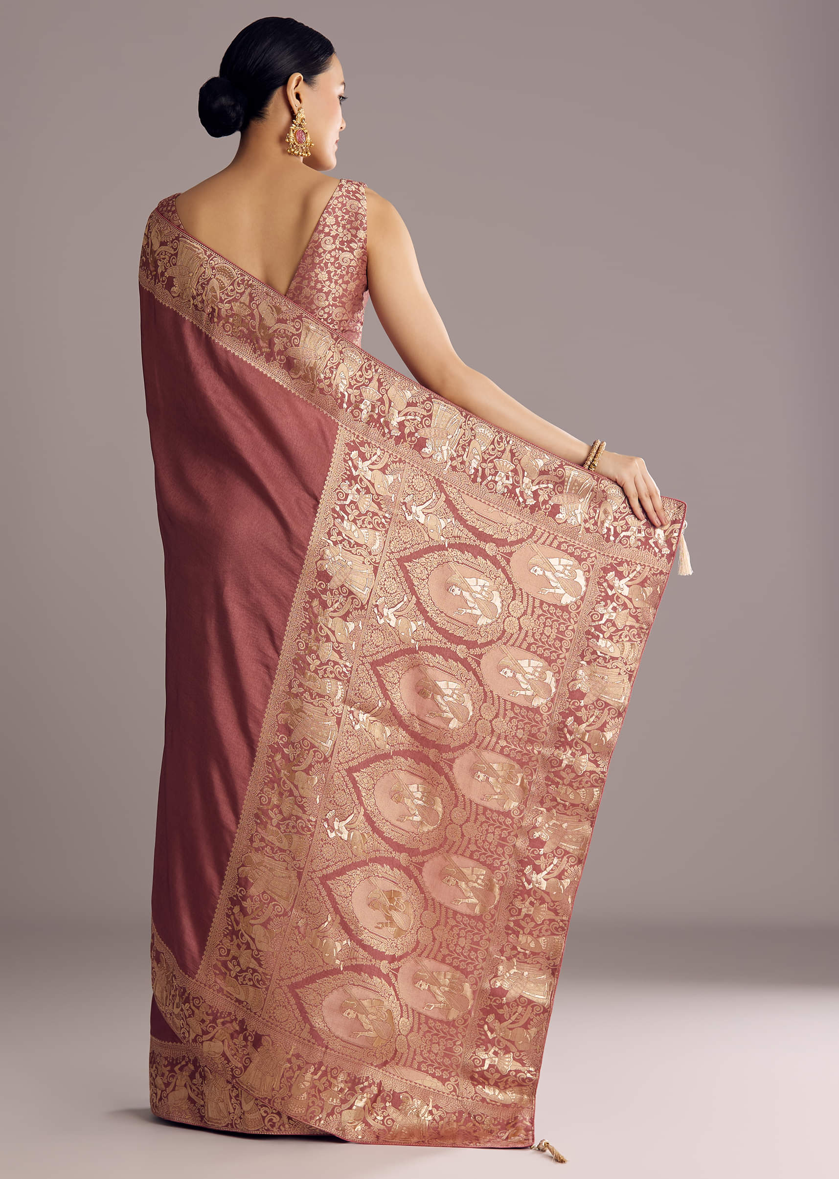 onion-pink-dola-silk-saree-with-zari-motifs-pallu-sg311860-6_d35886d0-e1ef-4315-b68d-057ff380a3ac.jpg