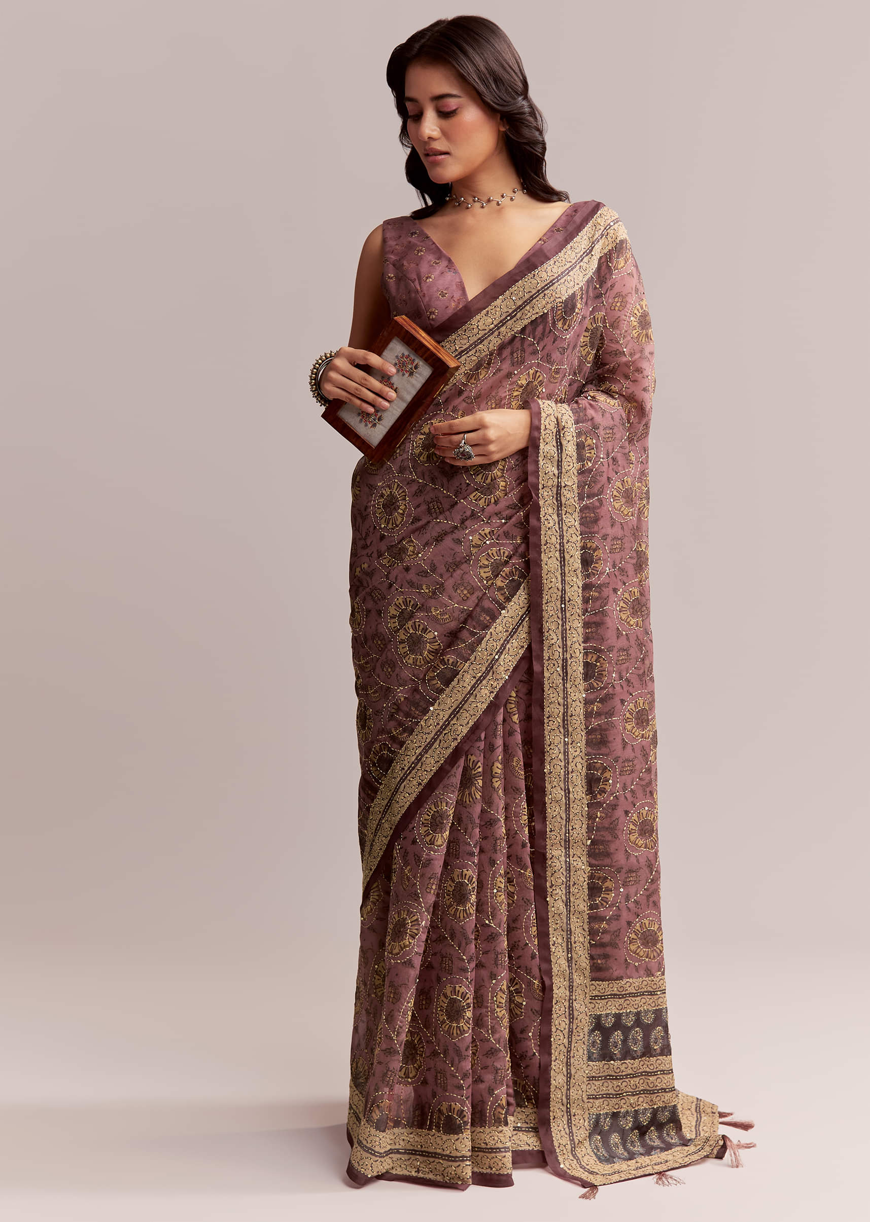 onion-pink-linen-printed-saree-with-traditional-ajrakh-print-sg312207-3.jpg