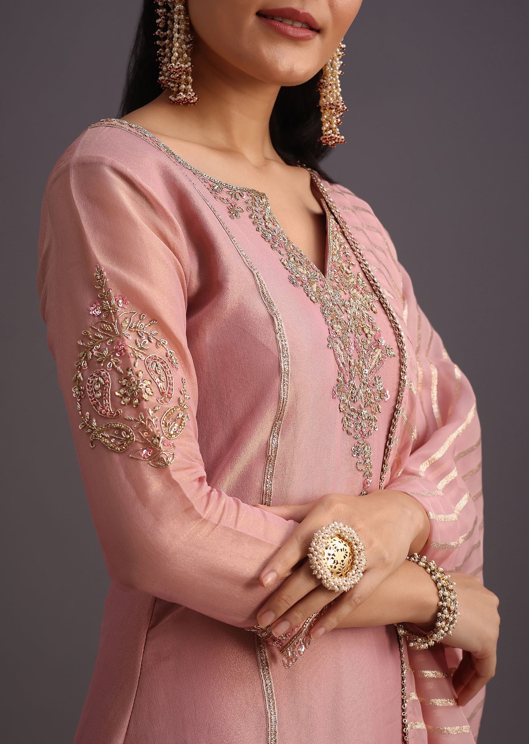 onion_pink_embroidered_kurti_palazzo_set_-sg225678_7_41725eaa-fc8d-40a0-aa67-a97342fc6dd8.jpg