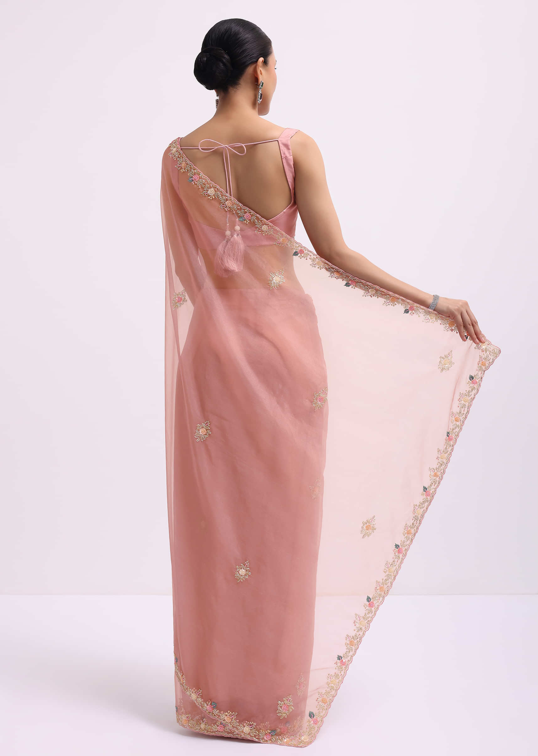 onion_pink_organza_saree_in_sequin_with_un-sg212378_10_c82f4cb9-7e3b-498a-a4f0-fb2cf2859844.jpg