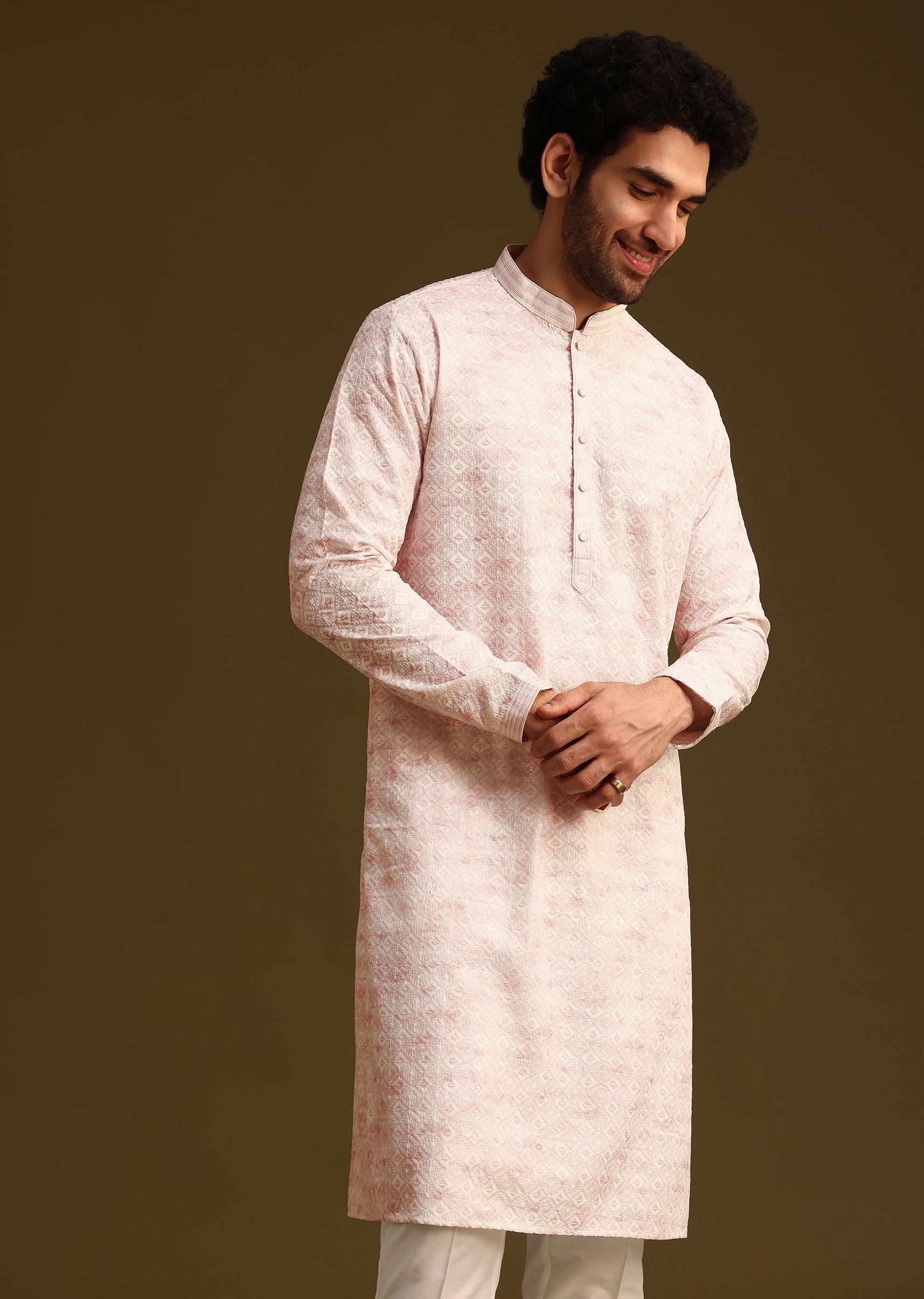 onion_silk_schiffli_work_kurta_and_pant-sg244881_5_79de34dc-3f43-40bb-95d1-53bf233a180d.jpg