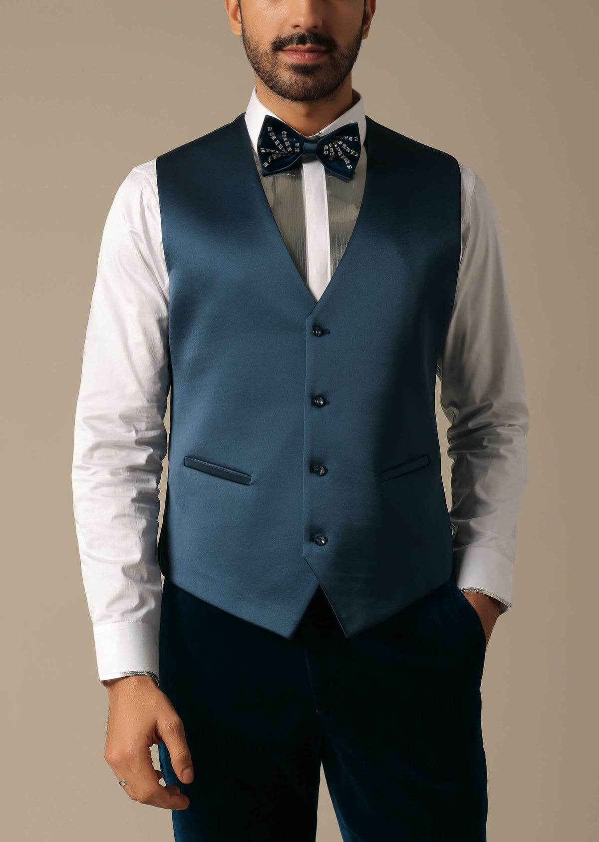 opulent_blue_velvet_tuxedo-sg203170_8_46602887-a48a-4978-a6aa-d0044bcafb5b.jpg