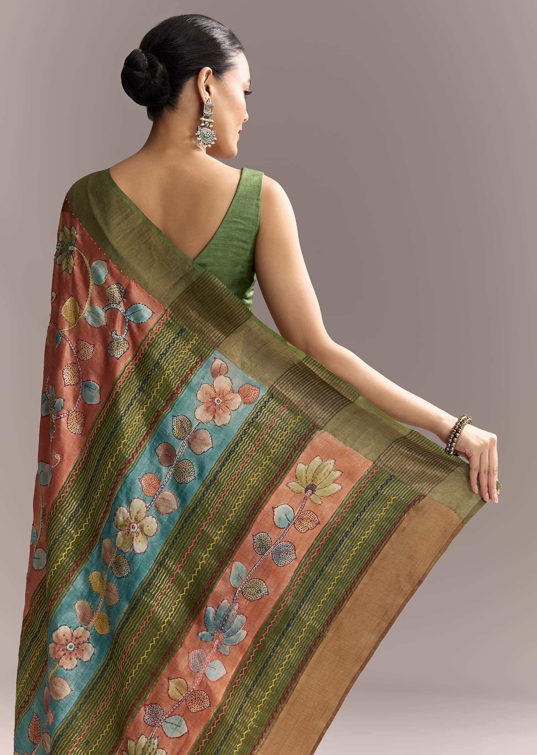 orange-cotton-saree-with-hand-painted-motifs-and-green-border-sg317774-6.jpg