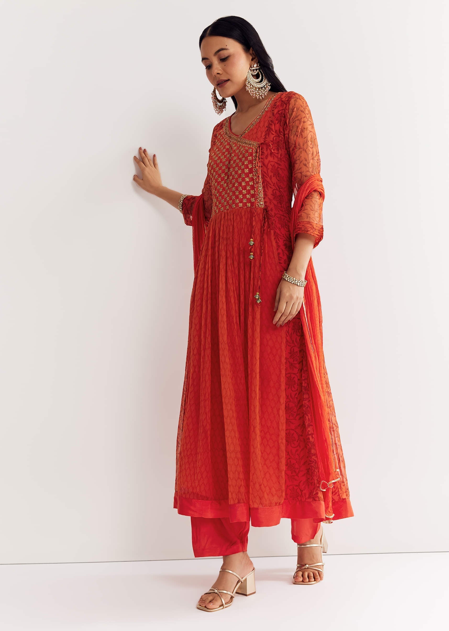 orange-floral-chiffon-anarkali-kurta-set-with-dupatta-sg320876-4_328de6fb-1132-4191-920f-ea693f312964.jpg