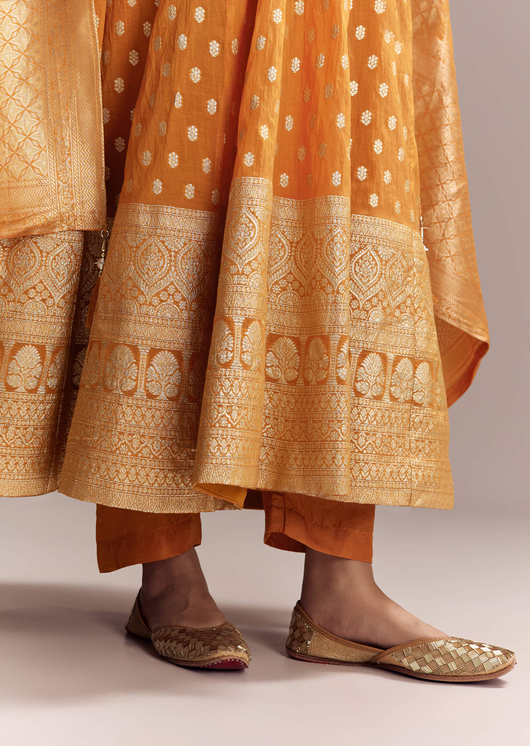 orange-jacquard-anarkali-suit-with-woven-brocade-dupatta-sg353504-4.jpg