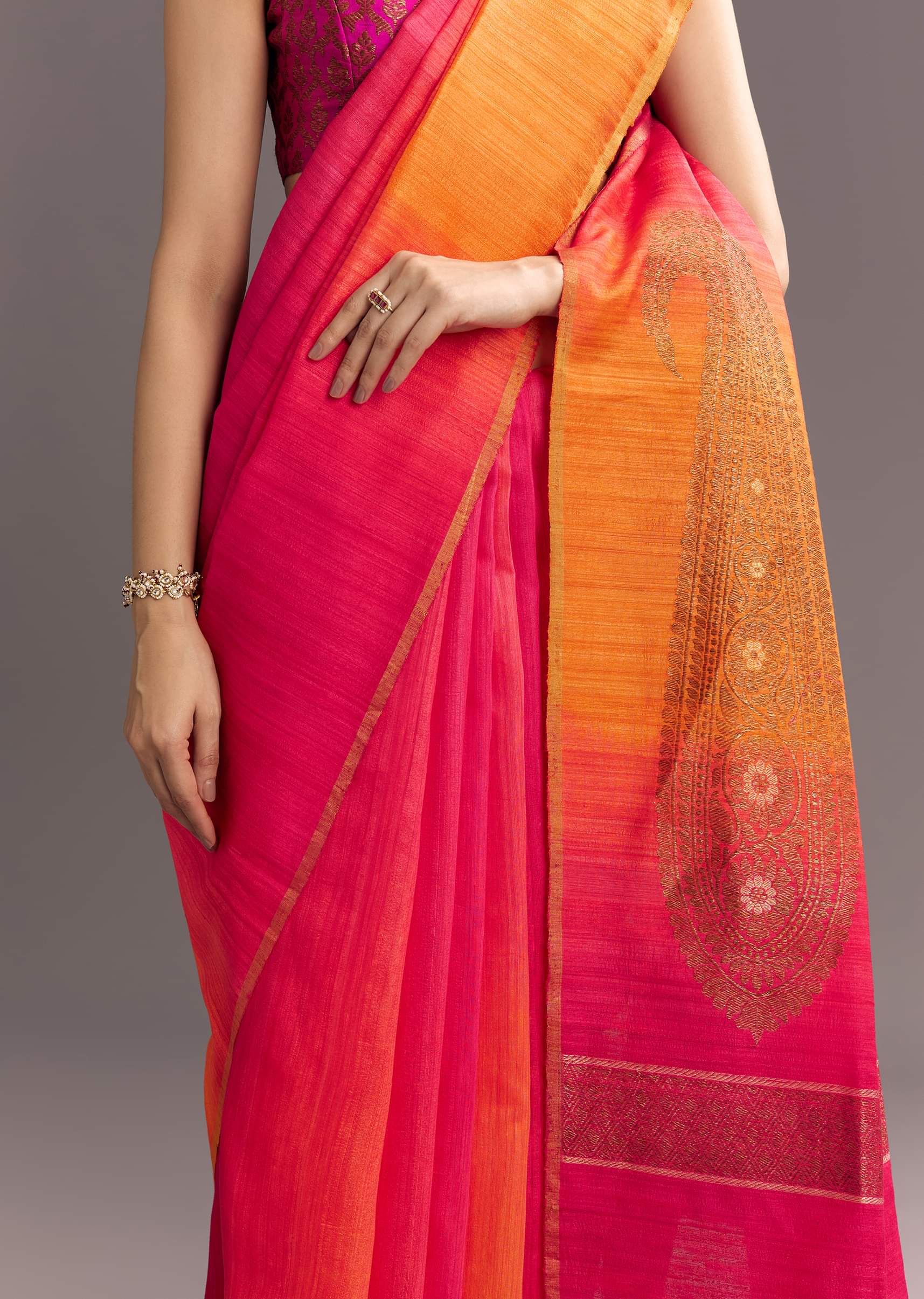 orange-red-shaded-kora-silk-handloom-saree-with-woven-motif-sg275548-3_2df1b823-6b2f-4b44-b0dc-0123a7596ad1.jpg