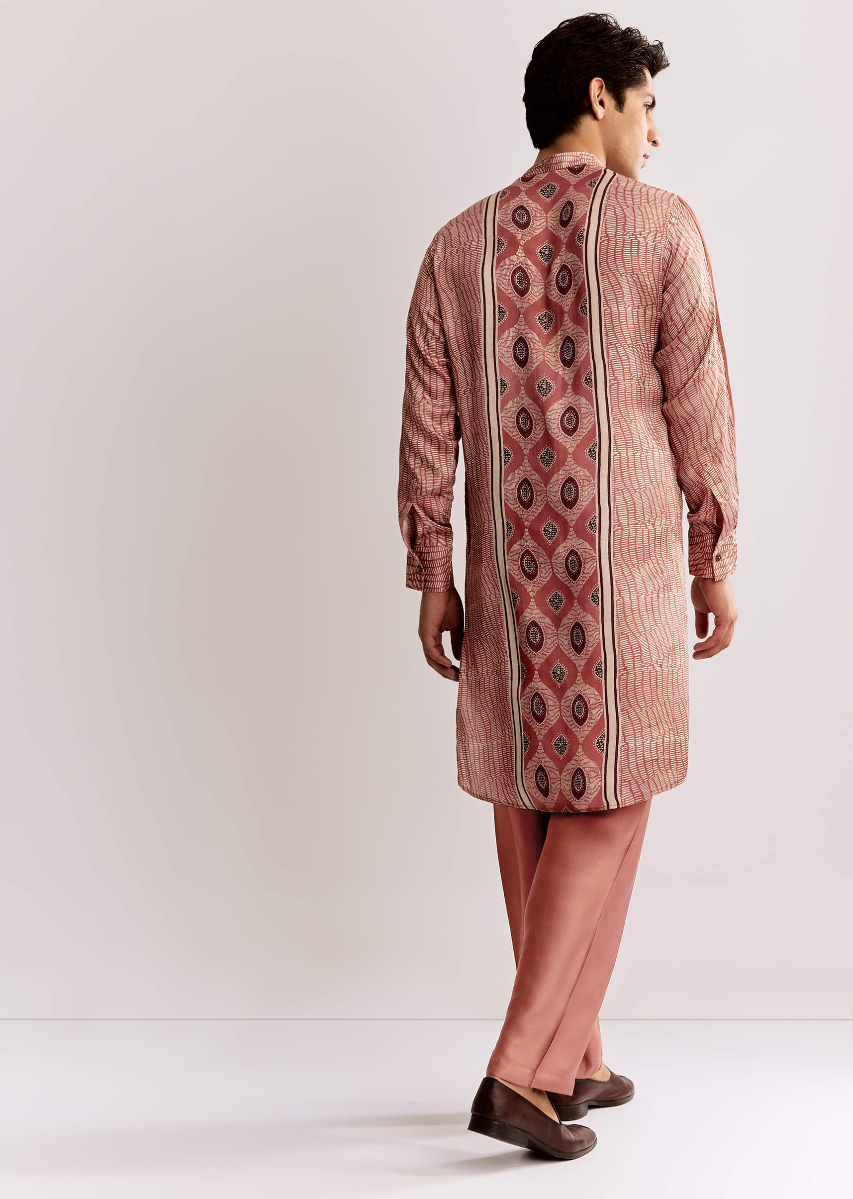 orange-silk-kurta-set-with-ajrakh-print-sg318143-5_1494b1e0-b8e8-49de-9729-1c66ade640db.jpg