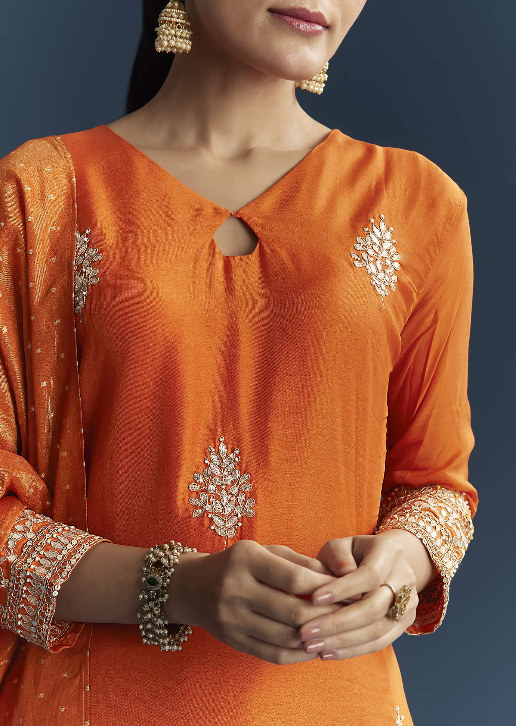 orange_silk_kurta_set_with_gotta-sg343748-6_5.jpg