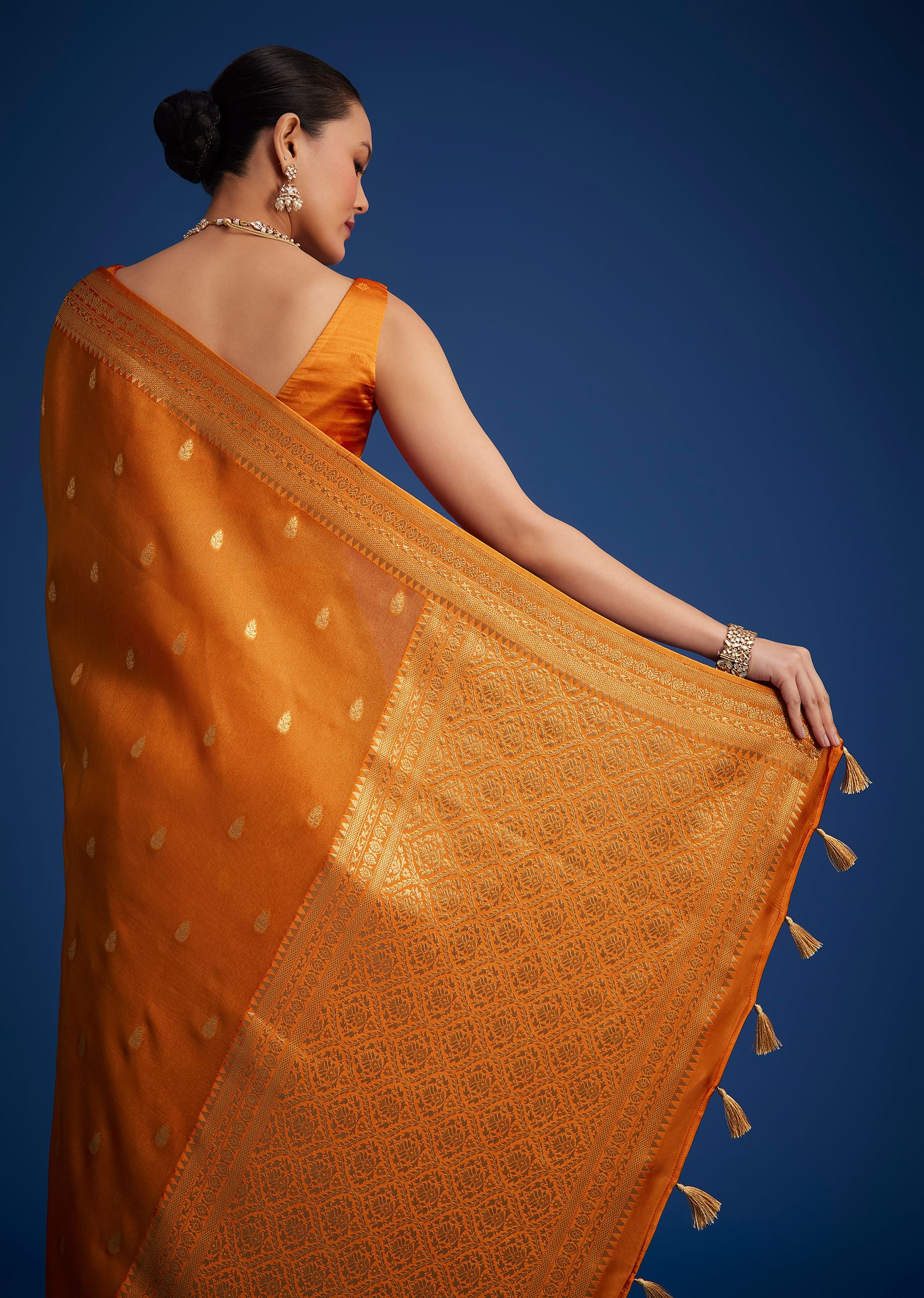 orange_tissue_silk_saree_with_zari_border-sg276492_2_d1b91924-c0b2-410b-8c26-0340c084b3bf.jpg