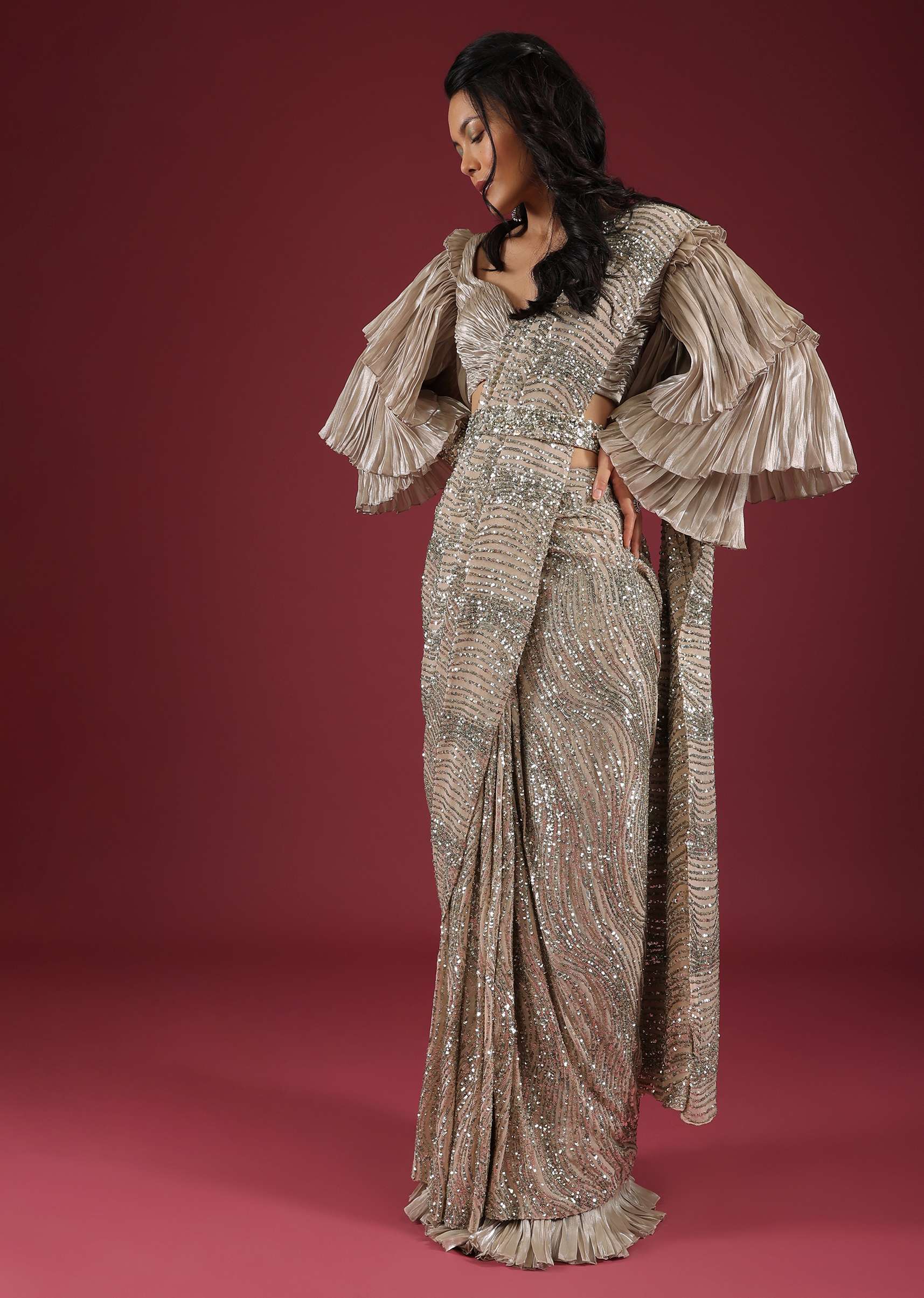 oyster_ready_pleated_saree_in_sequins-m001ra634y-sg99942_2_fc26eb00-d861-4e3b-b534-9c4c3c4060f7.jpg