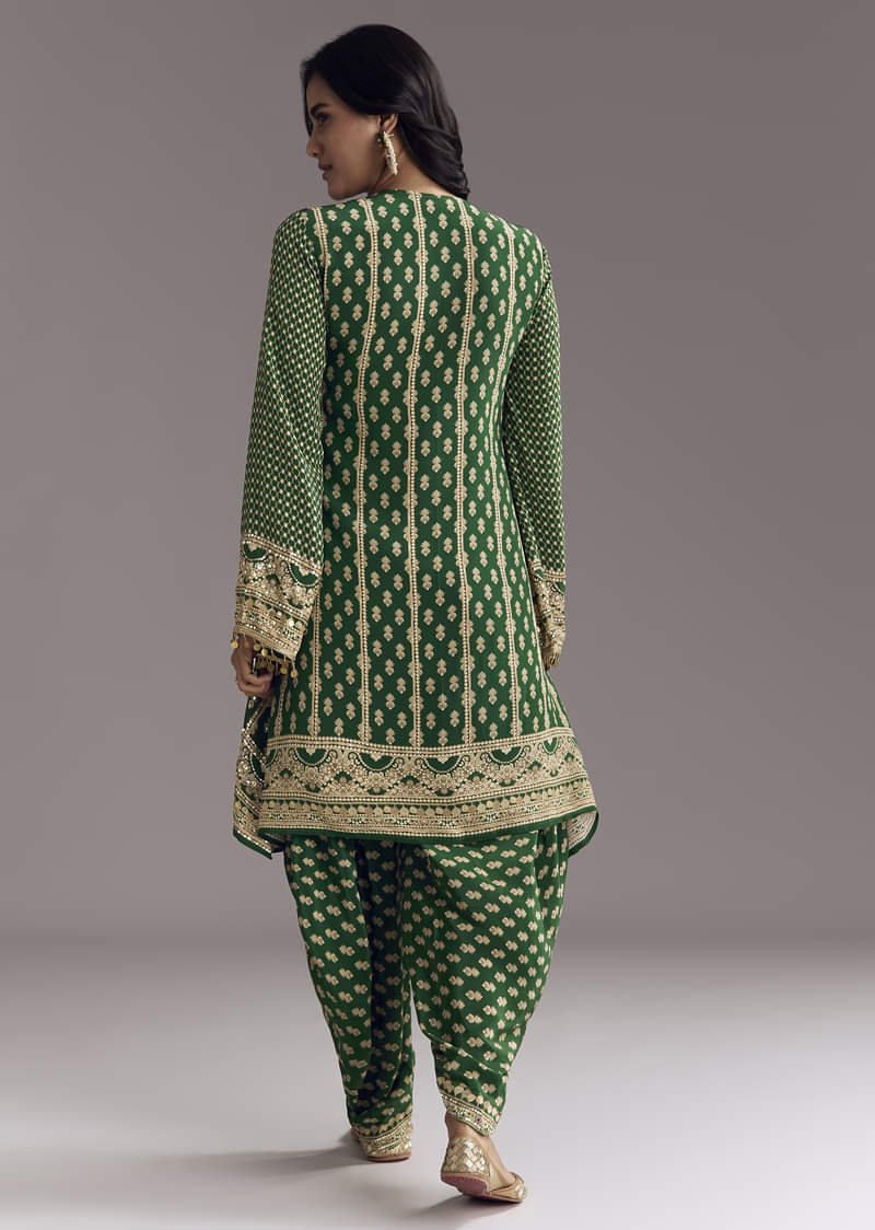 parrot-green-printed-crepe-dhoti-set-with-keyhole-neck-sg325403-5_f25b4428-9798-4246-a6c3-954bc2b09db9.jpg