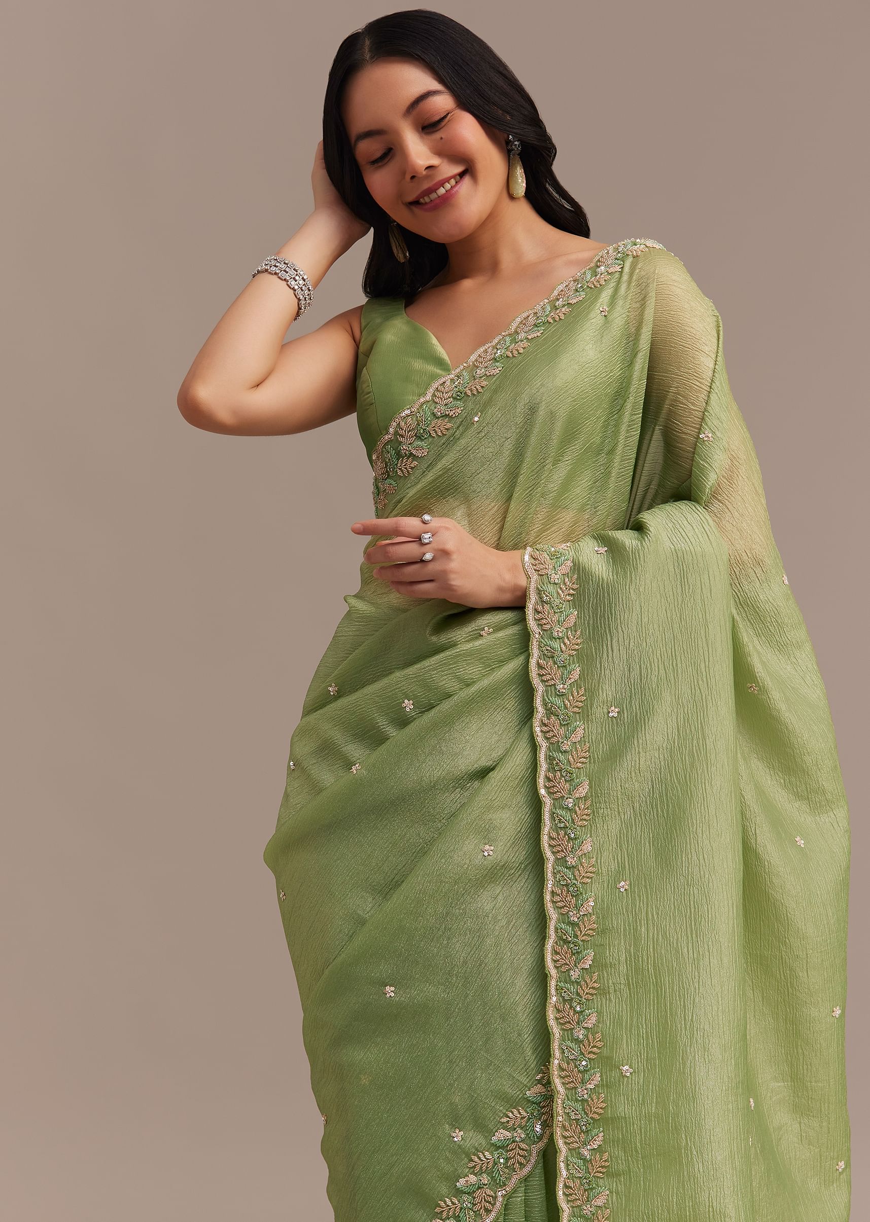 parrot_green_crushed_tissue_saree_with-sg286747-9_5_a2d5af40-f31e-4c55-8ee8-5ed8fb990a3d.jpg
