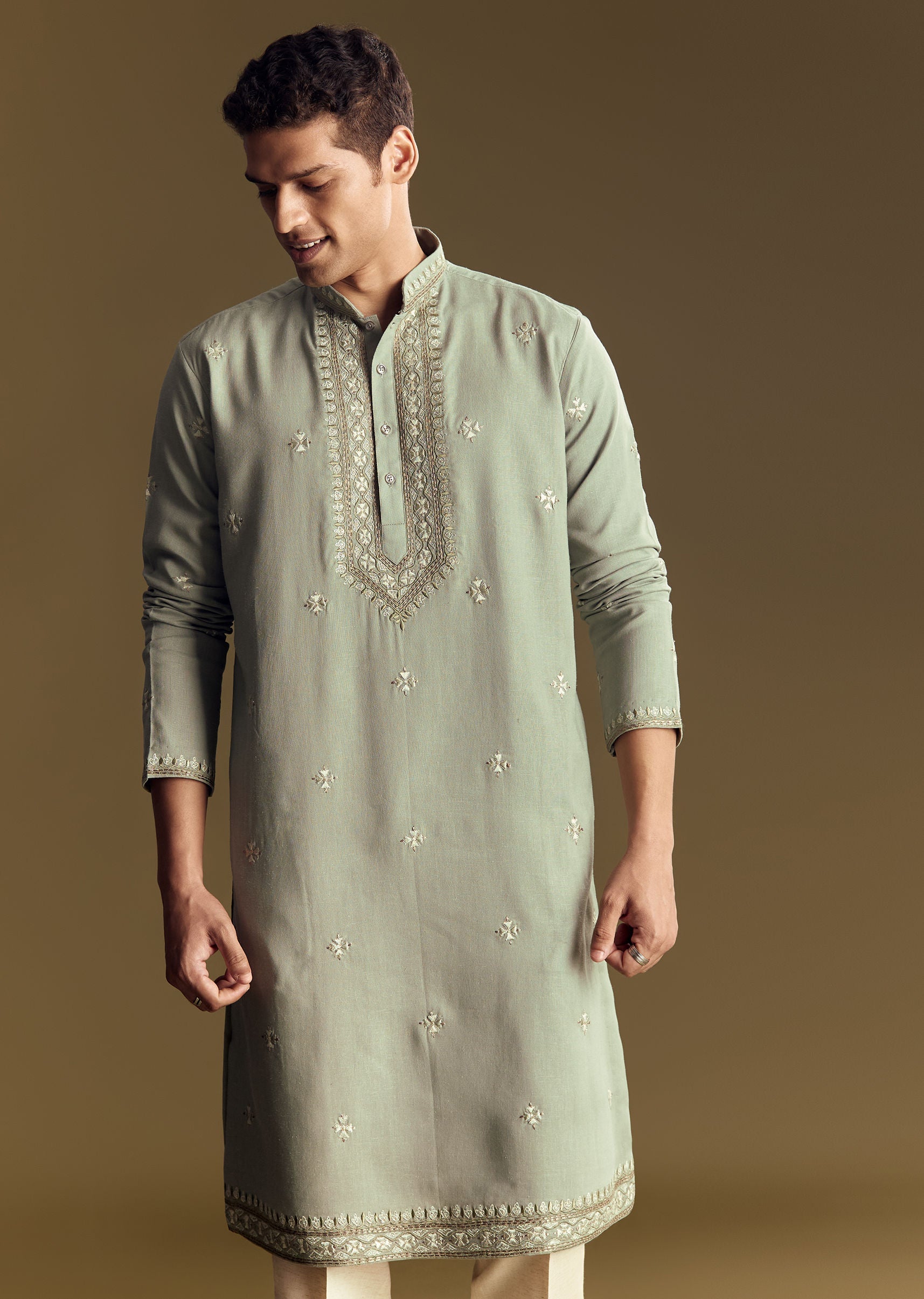 pastel-green-linen-kurta-set-with-sequin-and-resham-embroidery-sg321836-3_f1995011-df77-4d0f-a31e-ac4f97c66f51.jpg