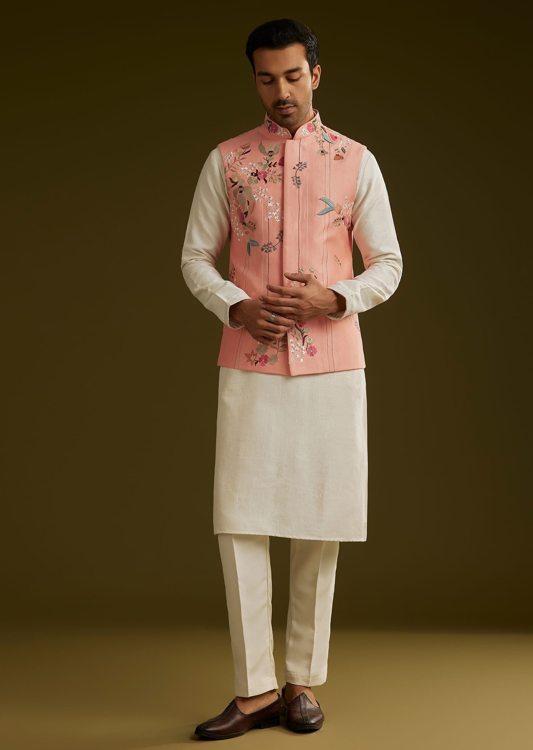 peach-cotton-silk-kurta-set-with-aari-work-jacket-sg309369-2_71d149f3-0e94-4417-a1c8-06b3946e124d.jpg