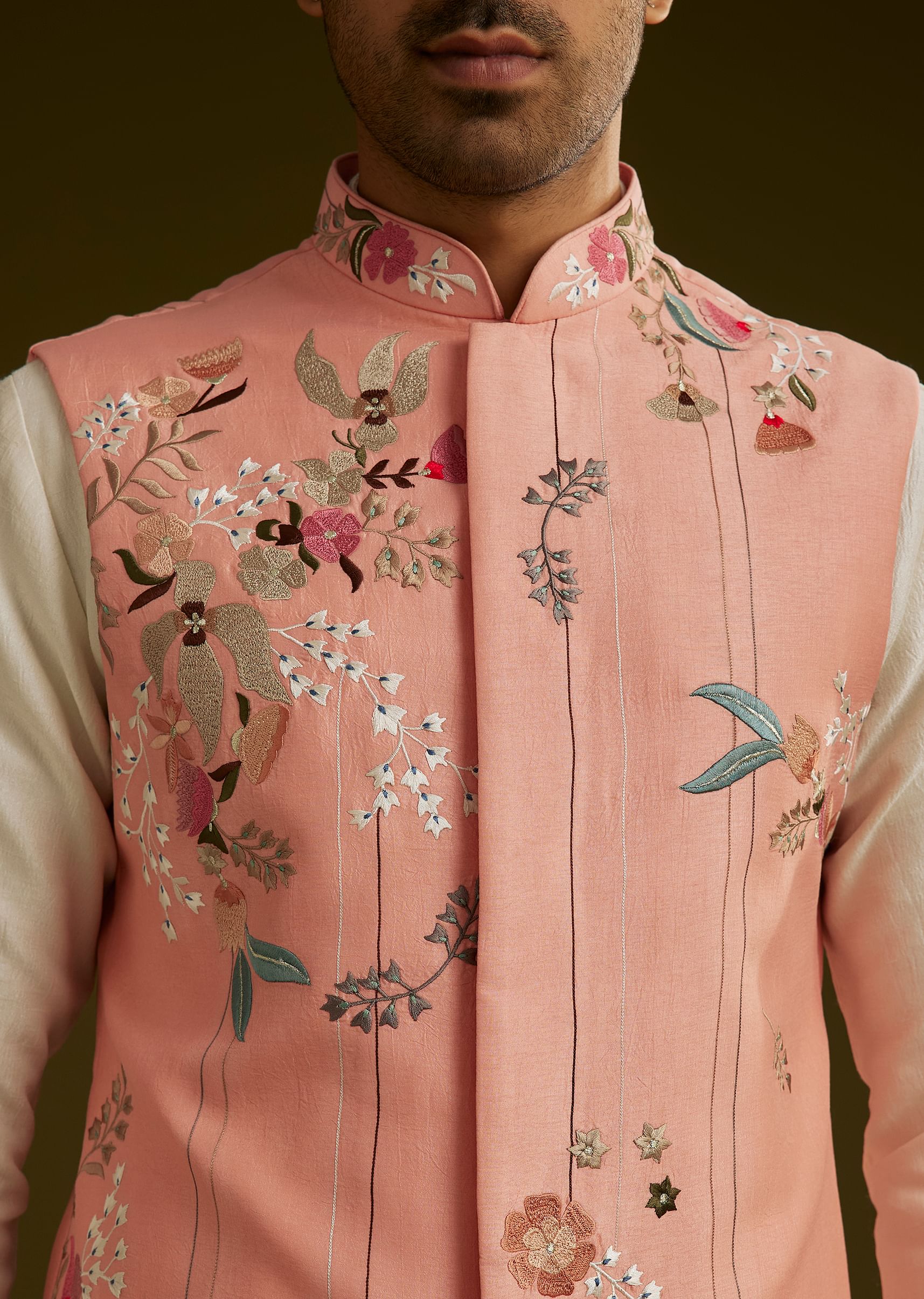peach-cotton-silk-kurta-set-with-aari-work-jacket-sg309369-3_cc9656d4-646e-49f3-9ae7-6a91d910ba8f.jpg