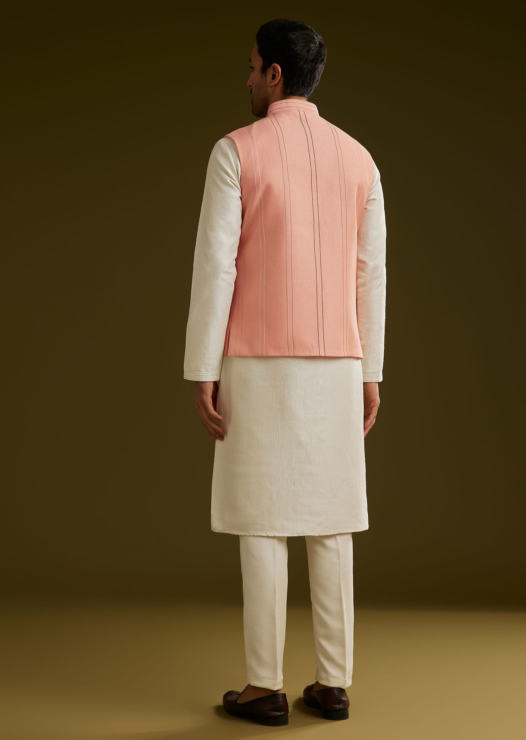 peach-cotton-silk-kurta-set-with-aari-work-jacket-sg309369-5_1768e429-084c-47ca-a164-19e280f80836.jpg