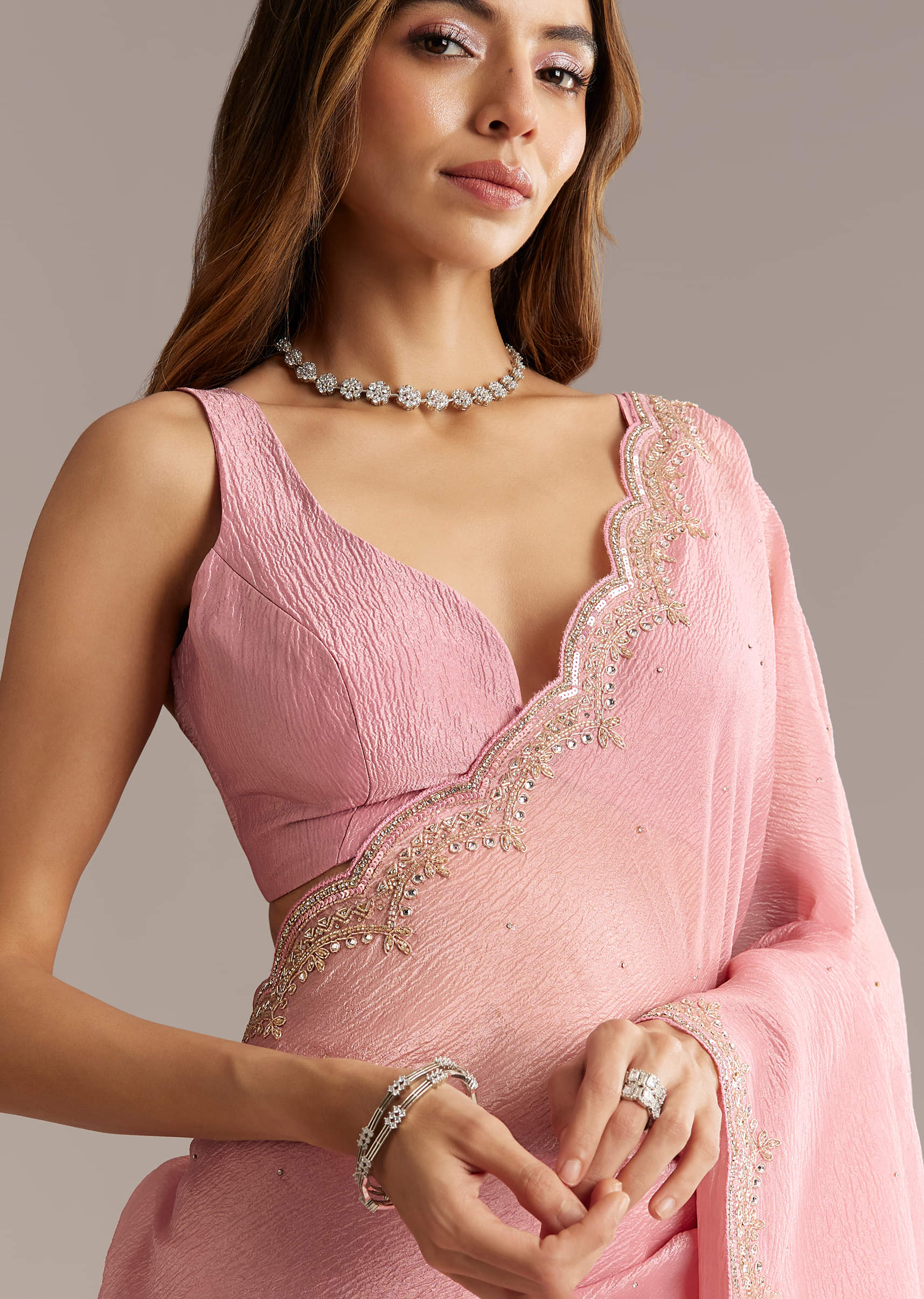 peach-crush-tissue-saree-with-scallop-border-embroidery-sg317862-3.jpg
