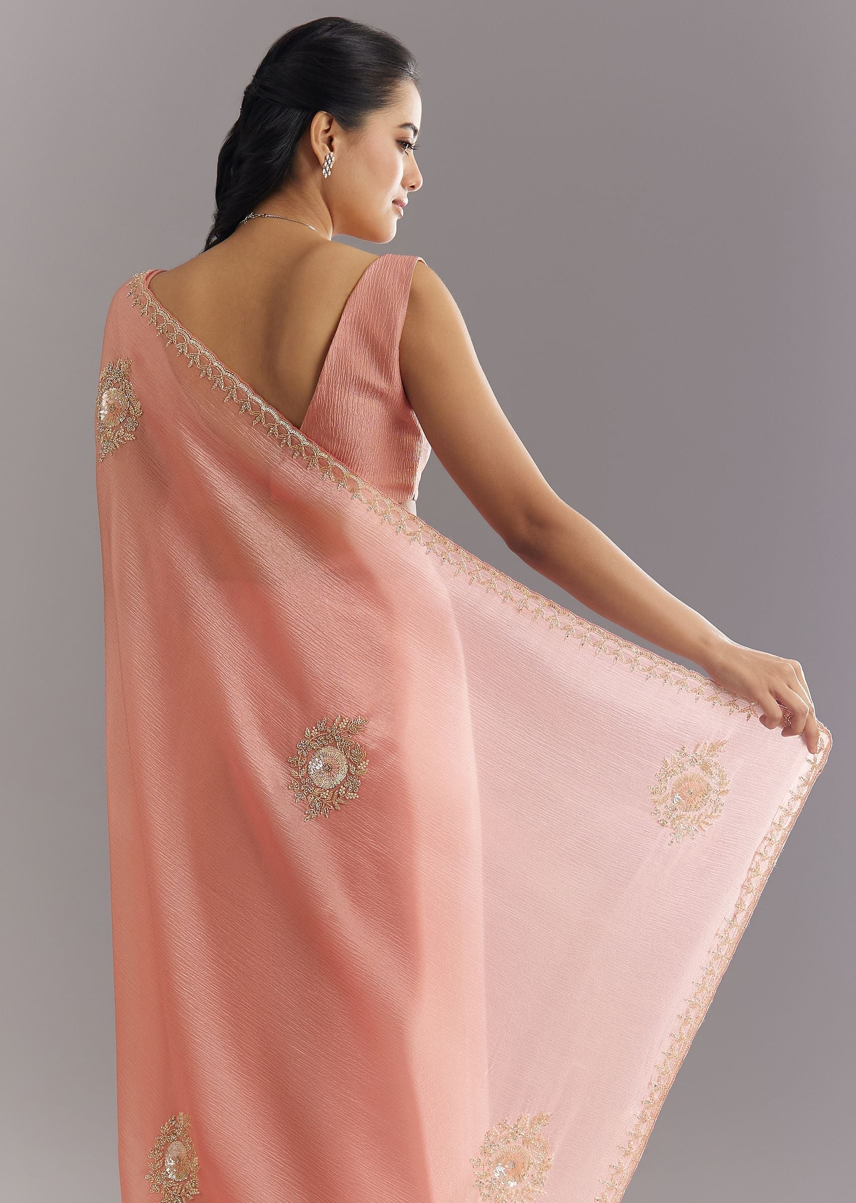 peach-crushed-tissue-saree-with-cutdana-and-sequins-embroidery-sg296092-4_3447475d-d55e-4722-a674-be47ae2622ae.jpg