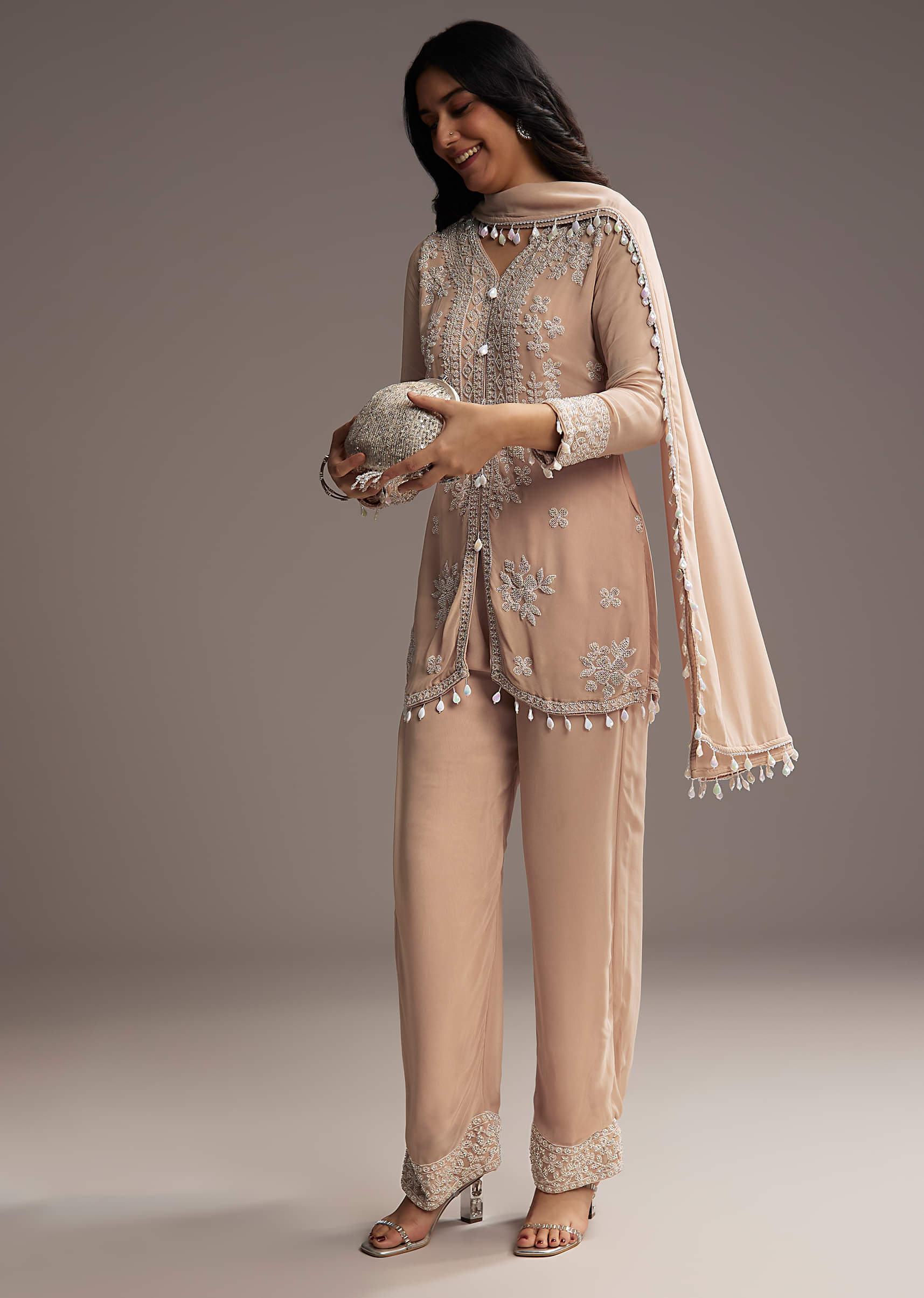 peach-georgette-kurta-set-with-beads-embroidery-sg335858-3.jpg