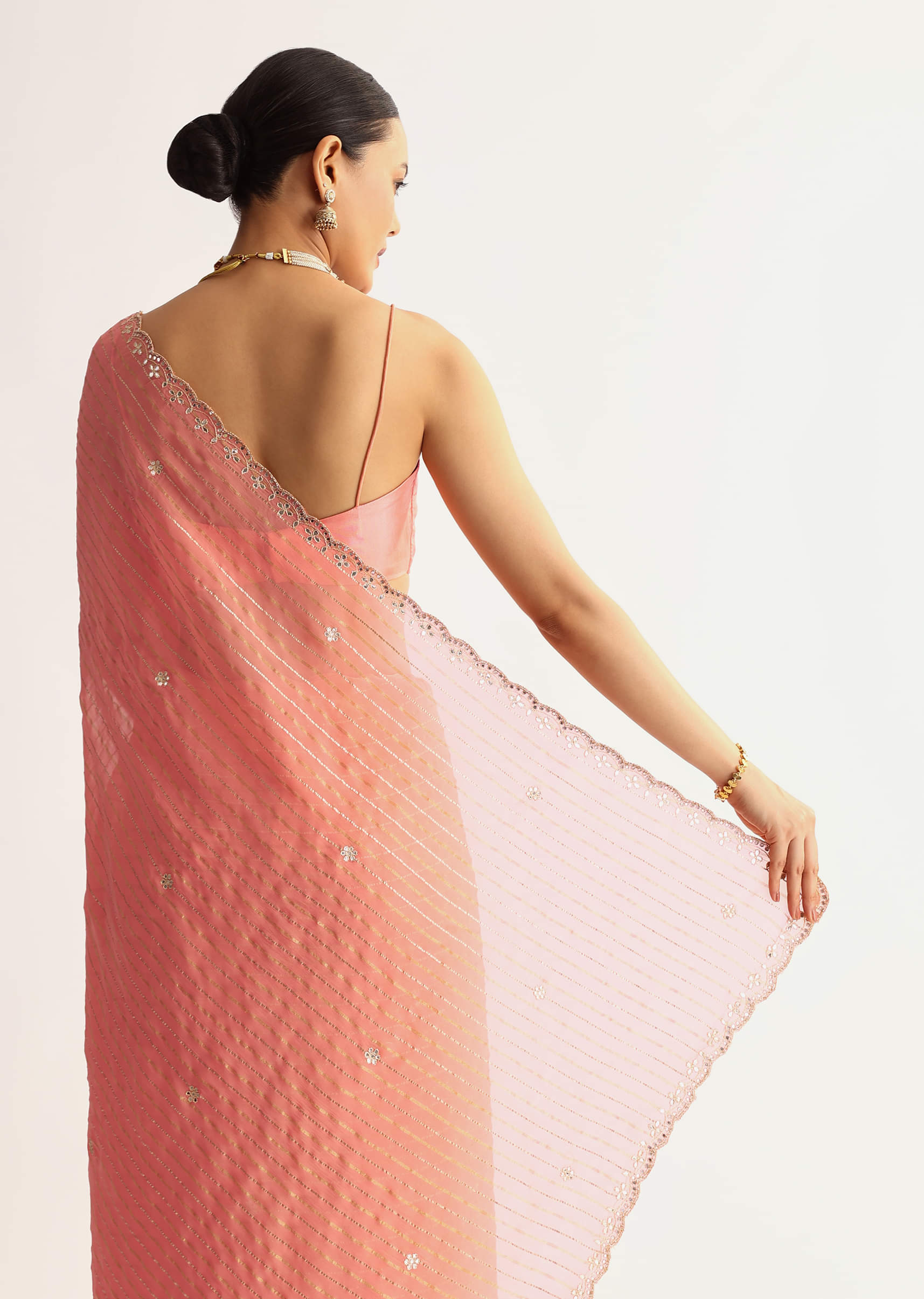 peach-georgette-scallop-bordered-saree-with-foil-printed-stripes-sg317393-4_68cb98c5-3dd3-4c1c-b163-da64eb02c4a3.jpg