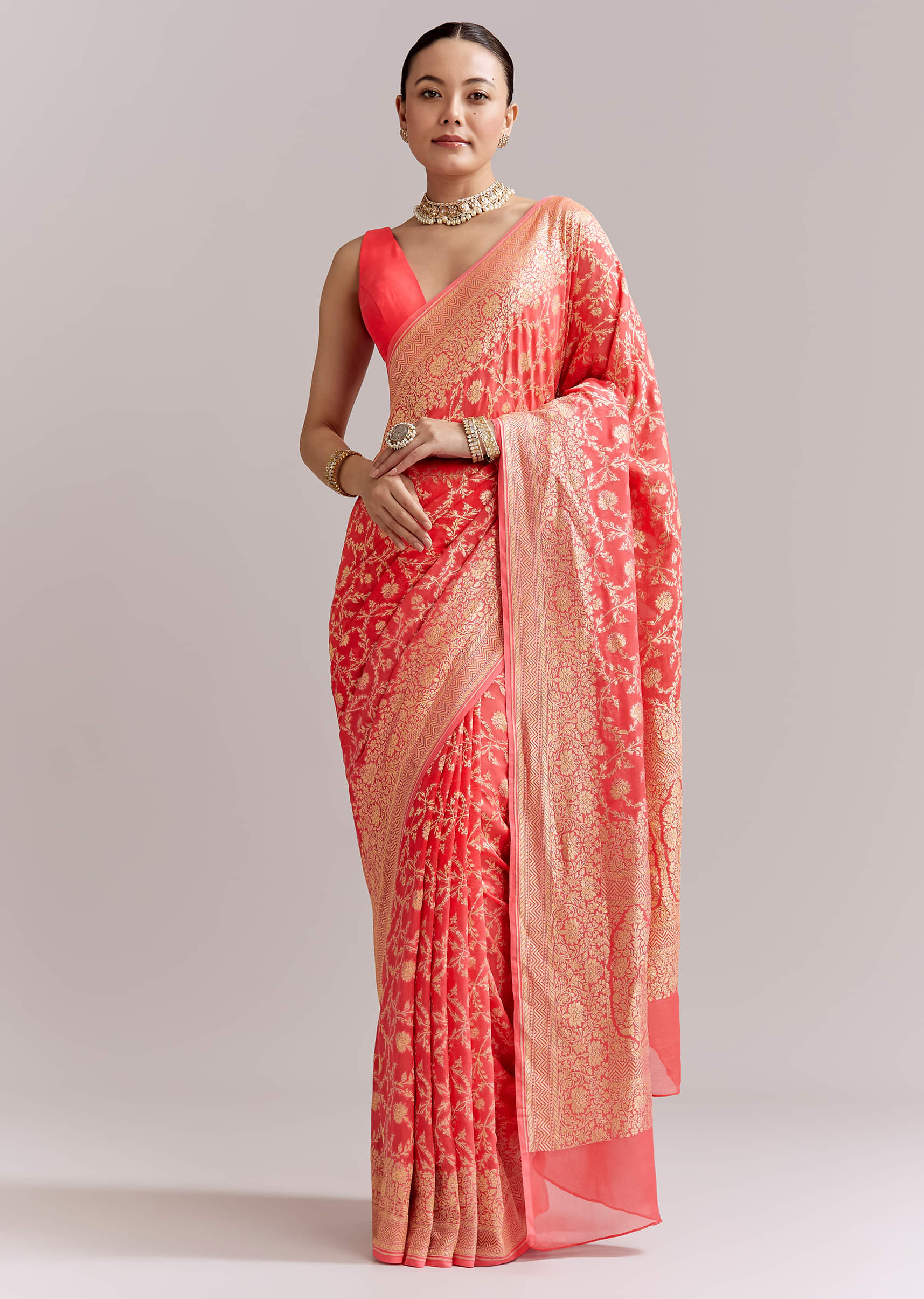 peach-georgette-woven-saree-with-floral-jaal-and-heavy-border-sg341881-3.jpg