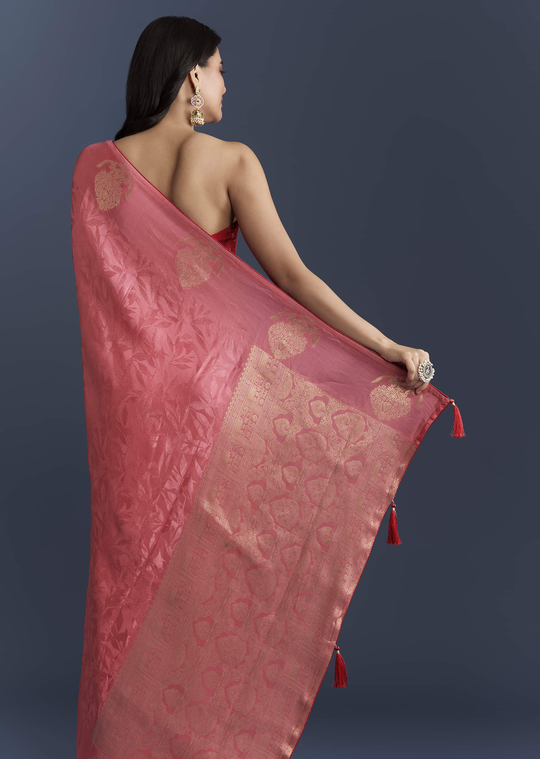 peach-jacquard-woven-saree-with-zari-work-sg350709-6.jpg