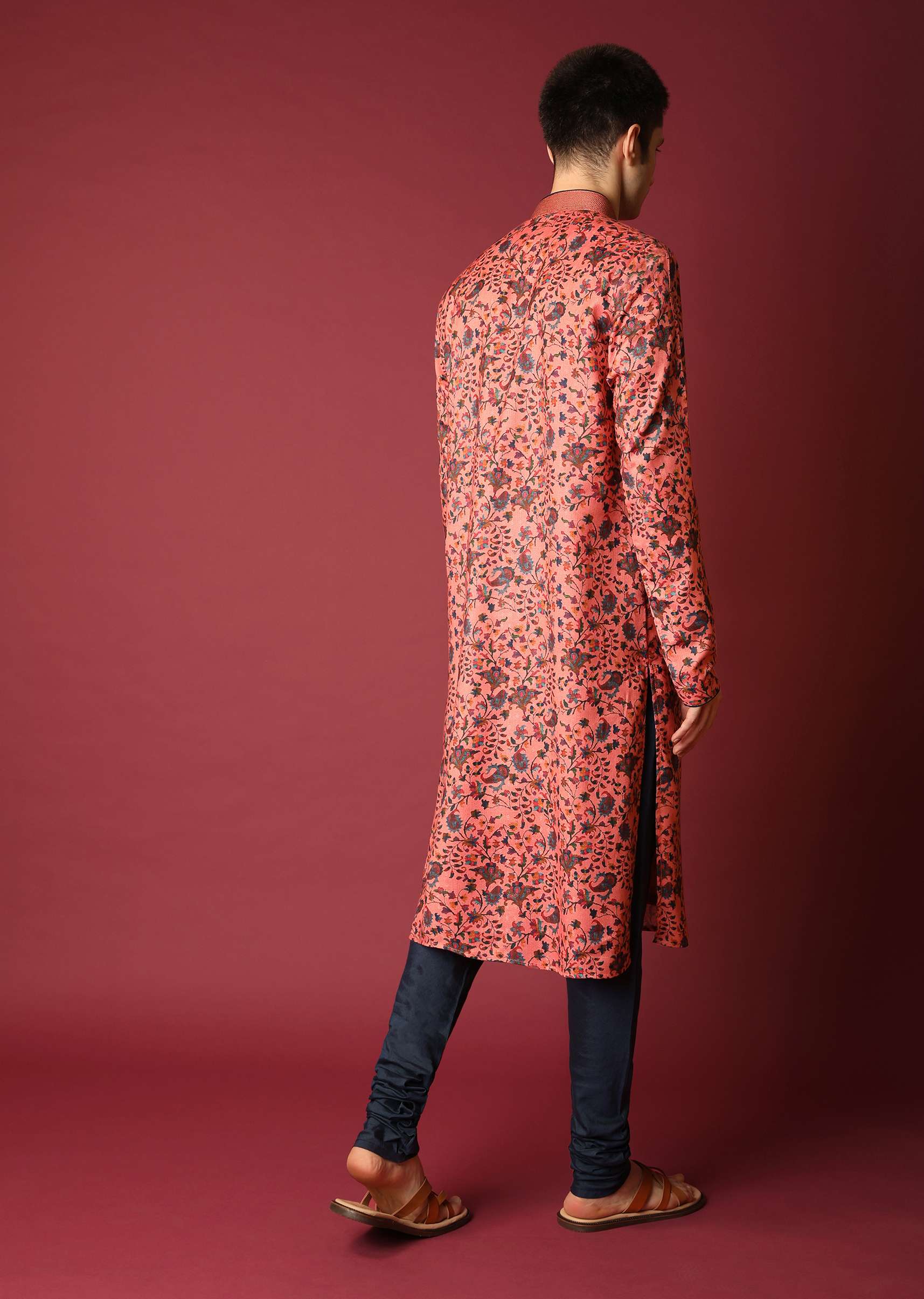 peach-kurta-set-with-floral-printed-jaal-all-over-online-kalki-fashion-m150ak1261y-sg69789_6_d21e7989-a7cc-47fb-a2fc-7a3f261edd5a.jpg