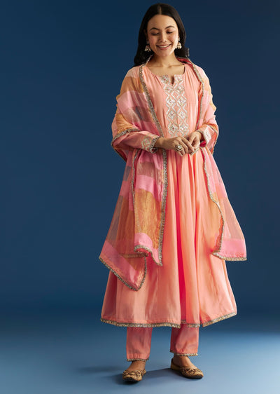 peach-muslin-kurta-set-with-gotta-lace-pant-and-dupatta-sg305563-2_83454be2-b721-4f0f-965f-ac9f4e0a42e8.jpg